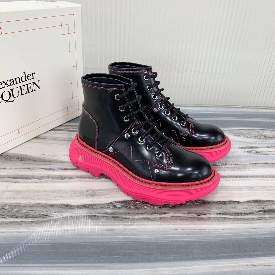 Women A*exander M*queen Sneaker