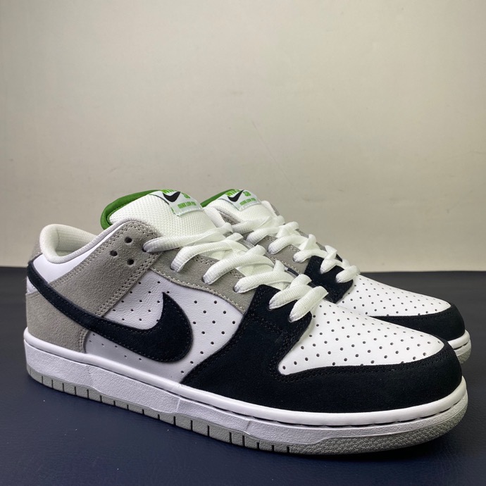from Nike SB Dunk Low BQ6817 011
