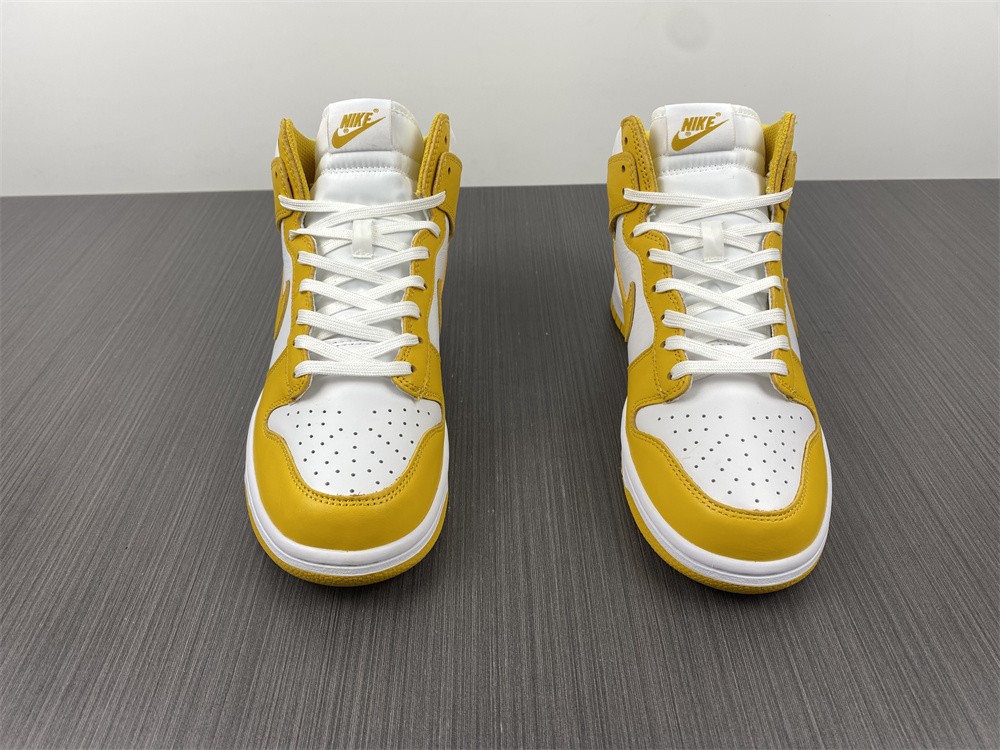 from Nike SB Dunk High Dark Sulfu DD1869-106