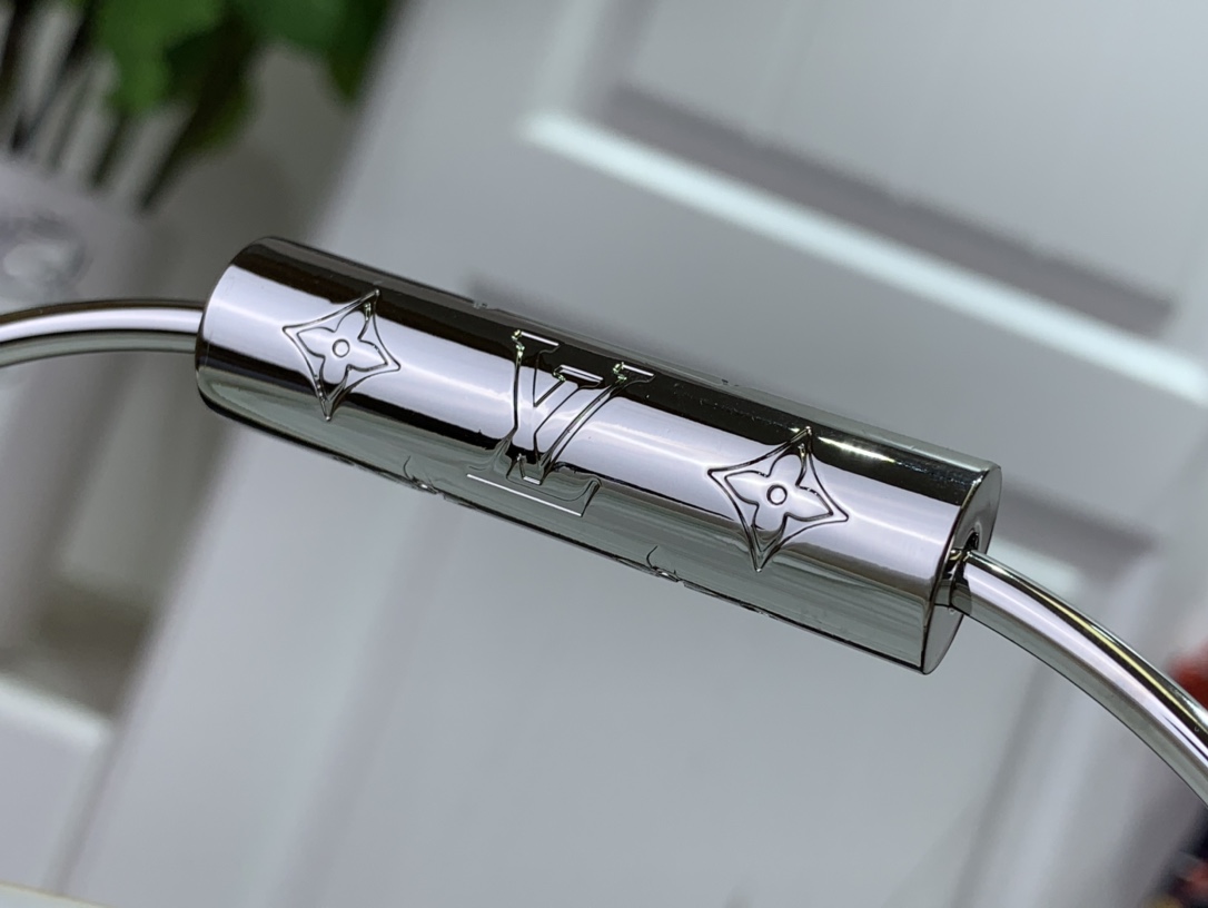 L*ouis V*uitton Bag Top Quality 13.5*17*7CM