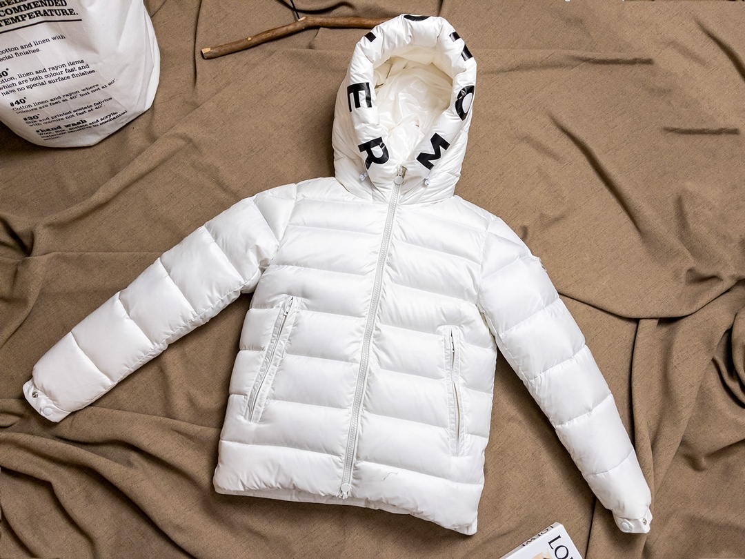 Women Jacket/Sweater Top Quality