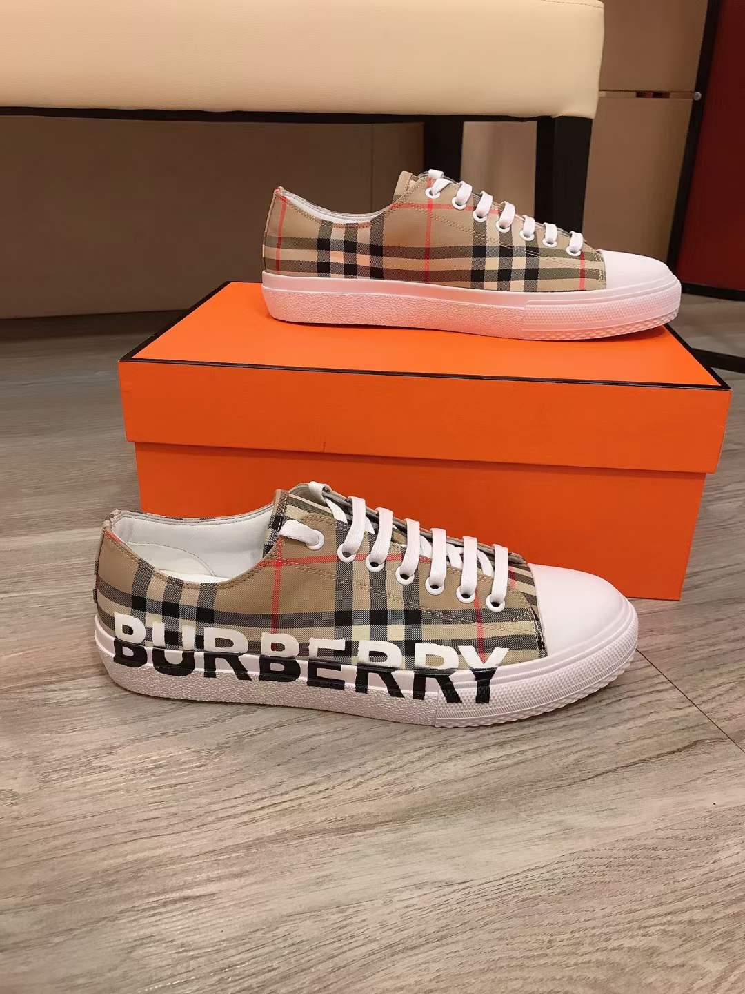 Men B*urberry Top Sneaker