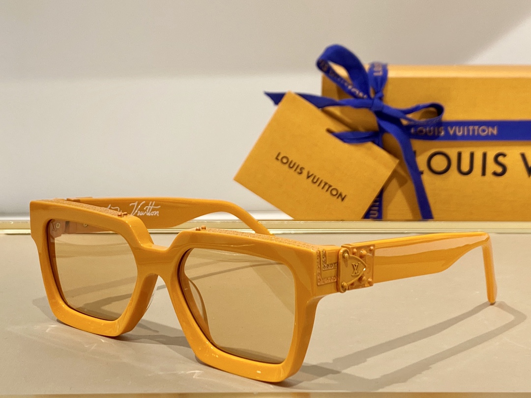 L*ouis V*uitton Glasses Top