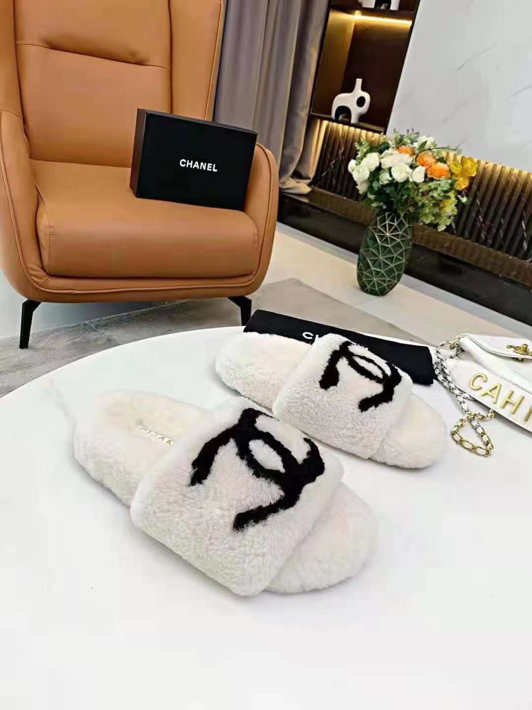 Women C*hanel Top Slippers