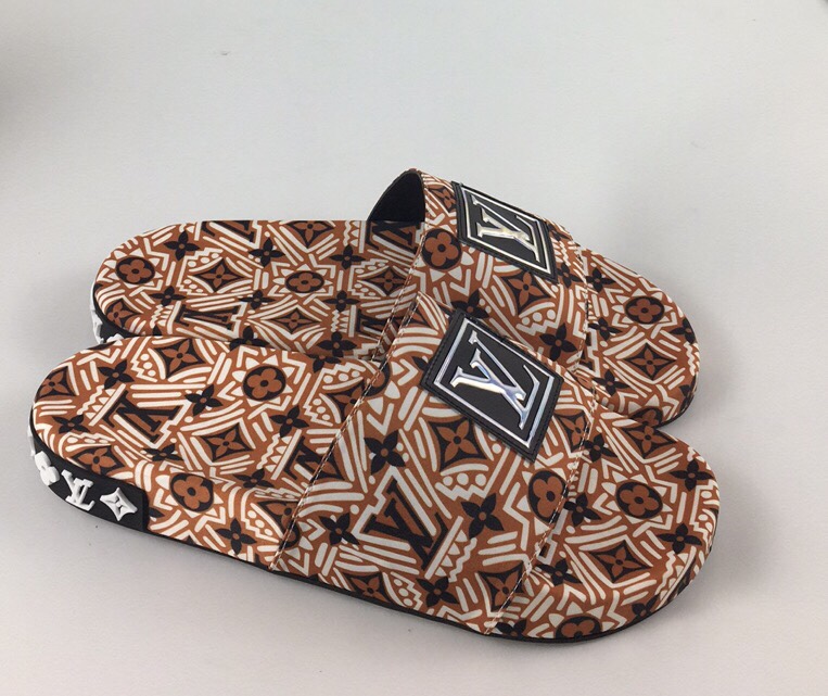 L*ouis V*uitton Top Sandals