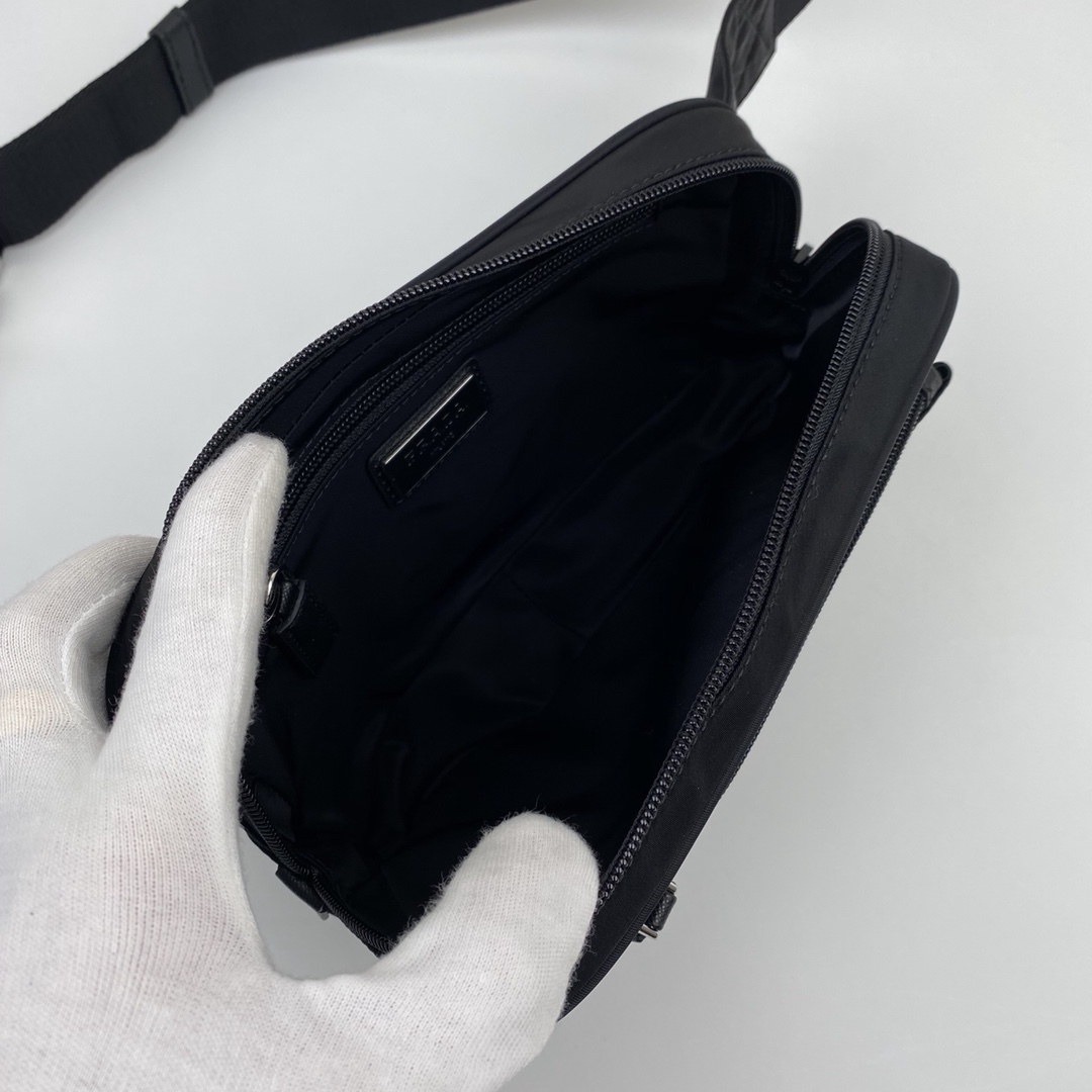 P*rada Top Bag 21*12.5*4.5cm