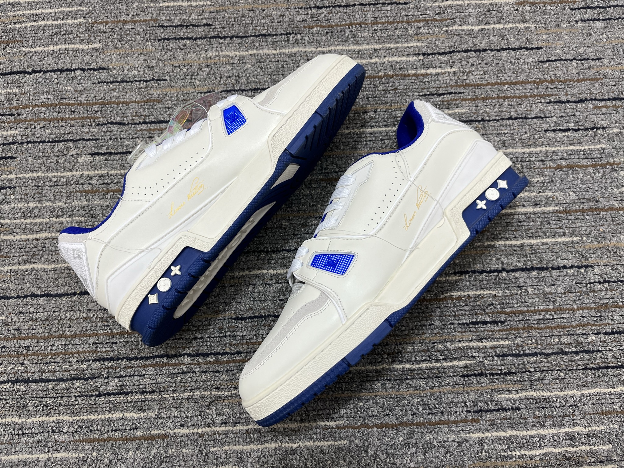 Men L*ouis V*uitton Top Sneaker