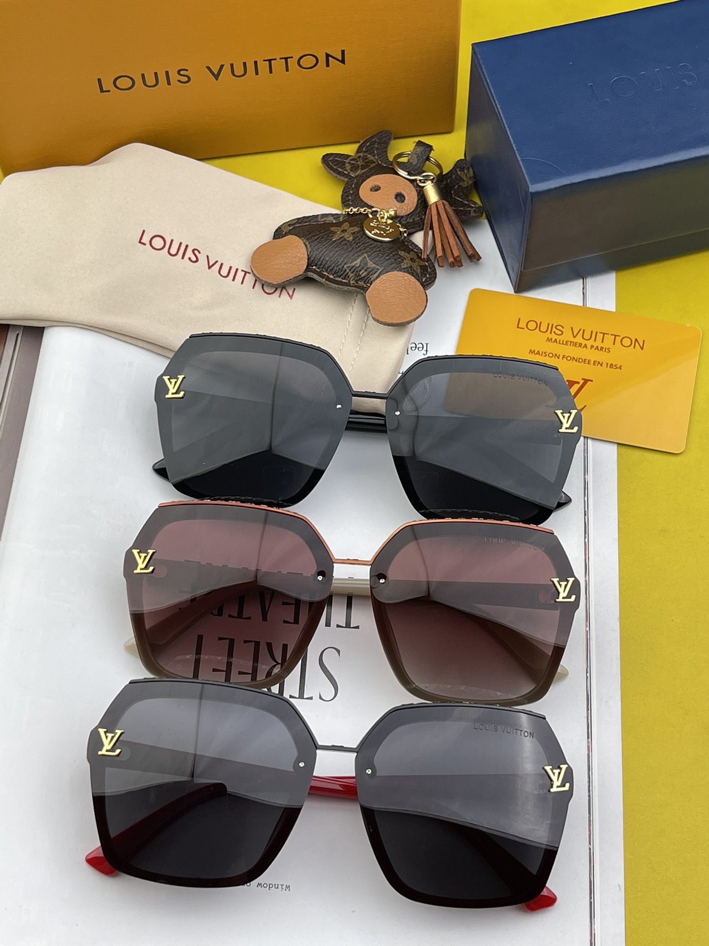 L*ouis V*uitton Glasses Top