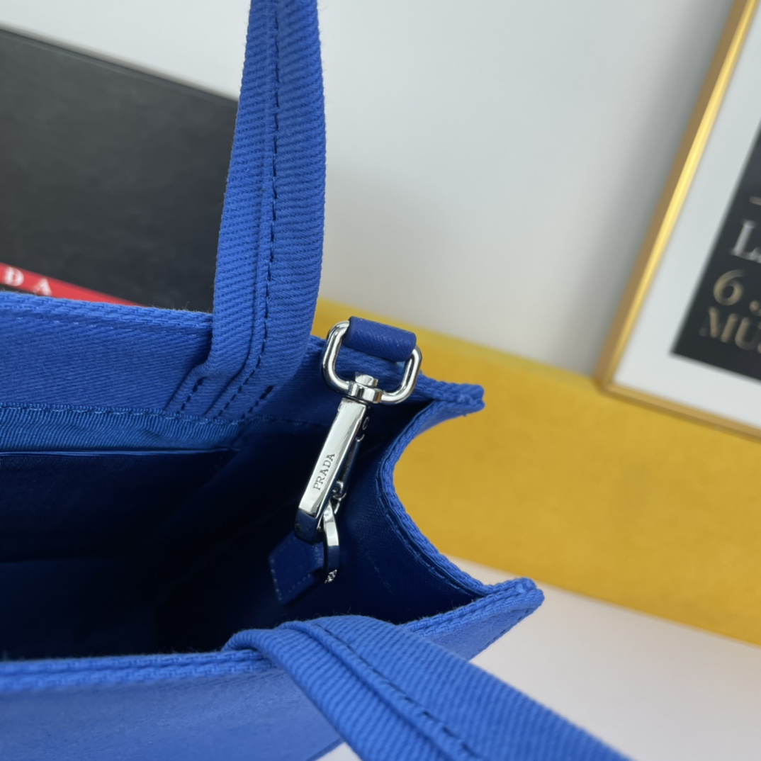 P*rada Bag Top Quality 26*23.5*9cm