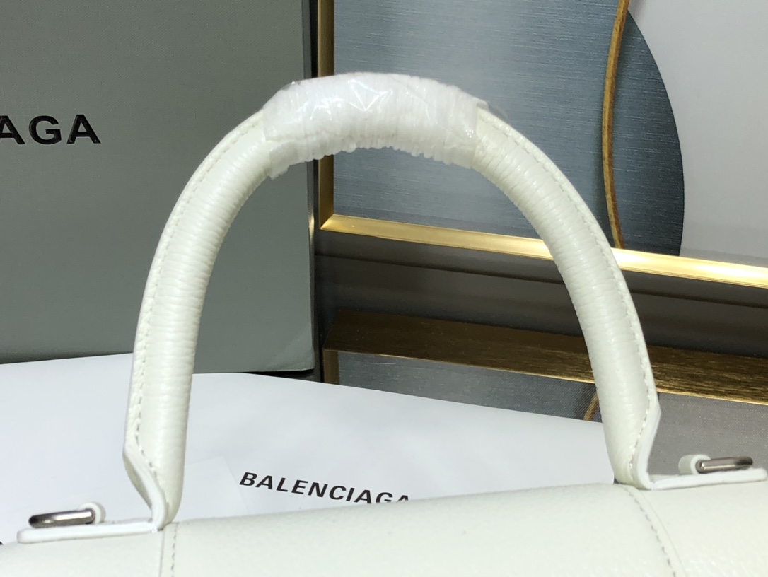 B*alenciaga Bag Top Quality