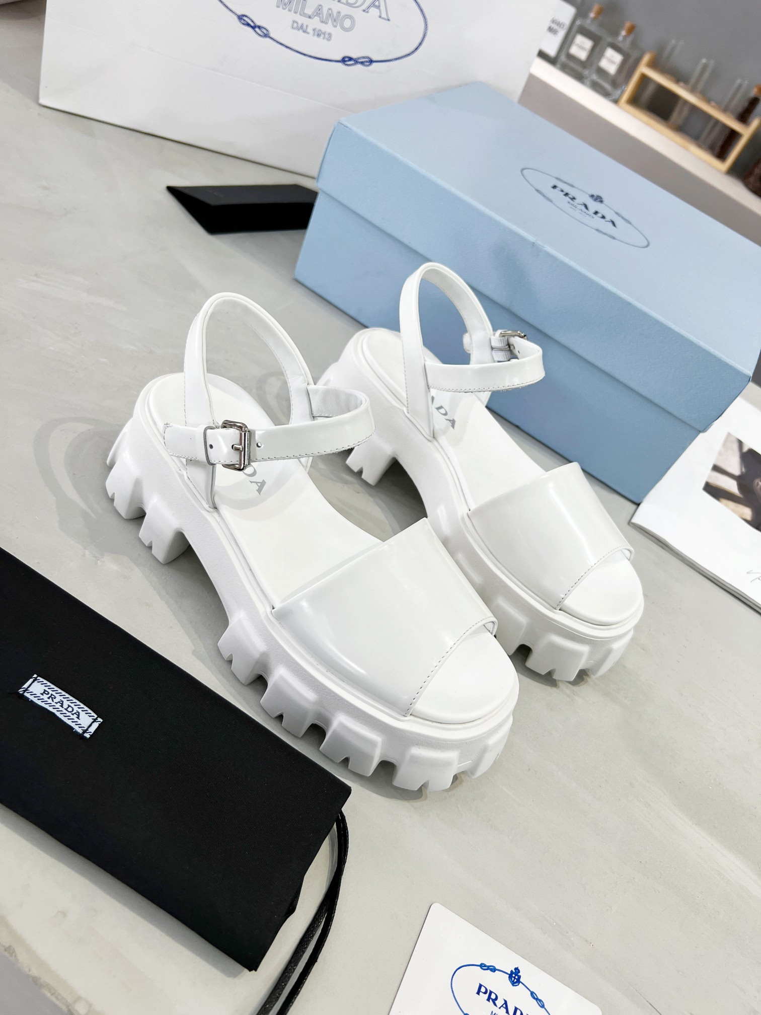 Women P*rada Top Quality Sandals