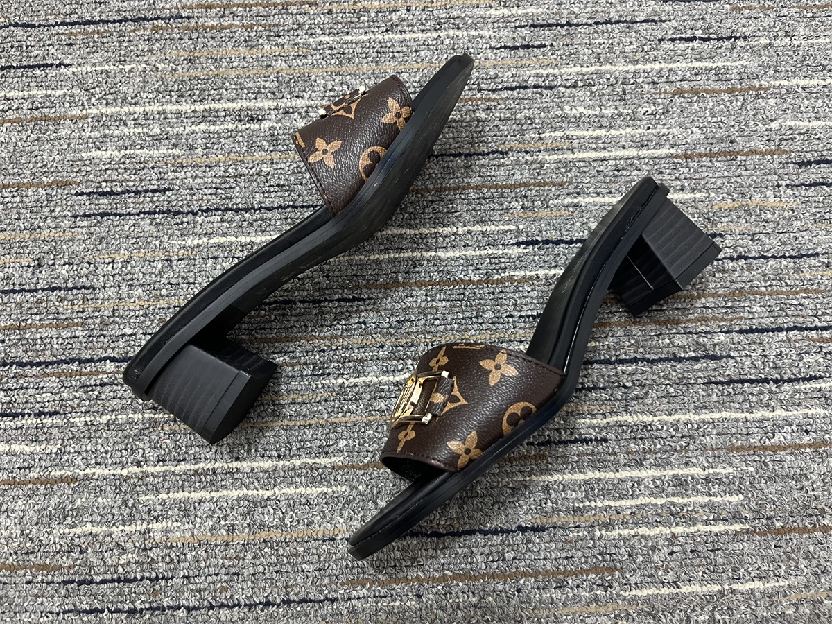 Women L*ouis V*uitton Top Slippers