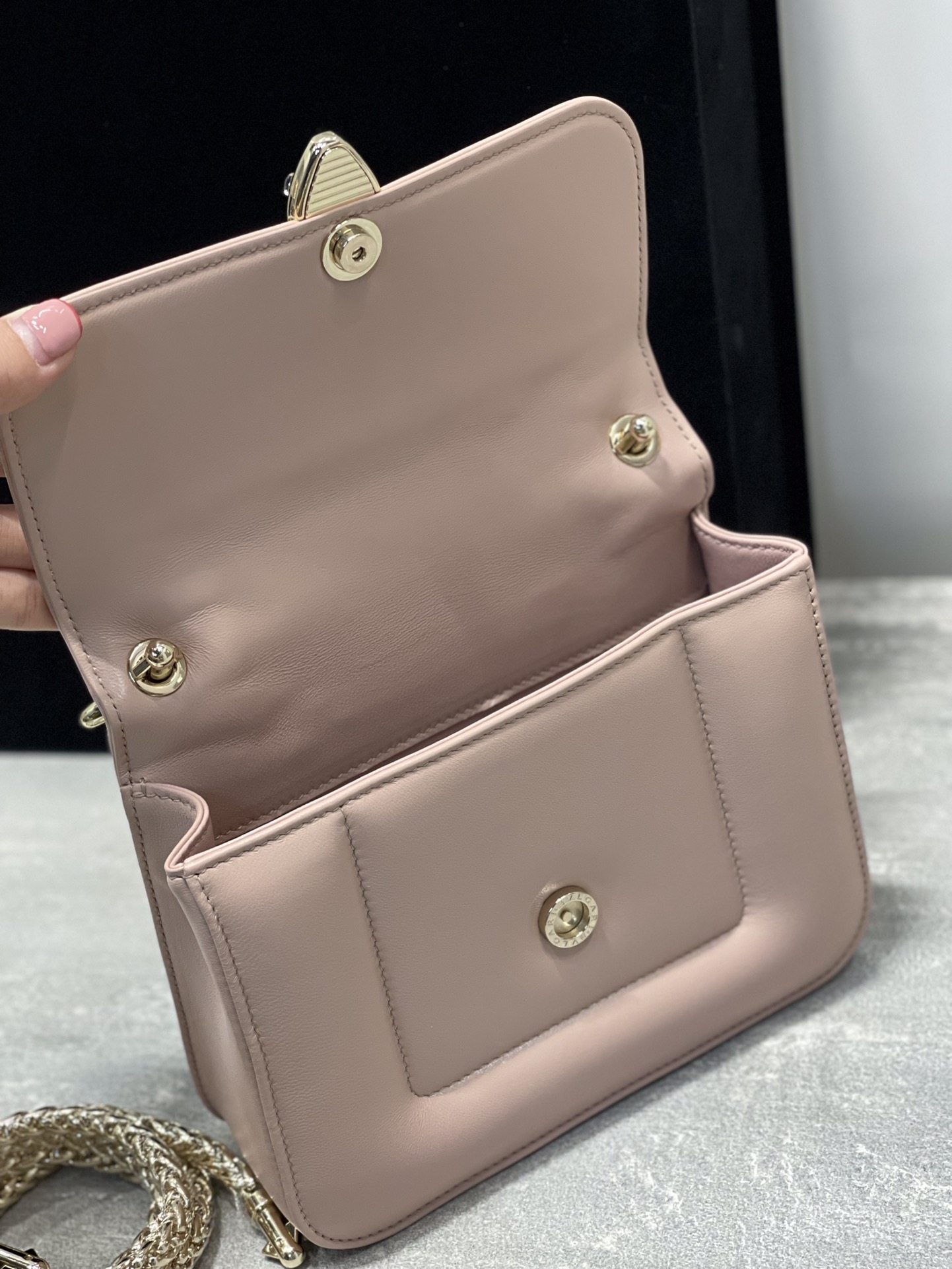 B*vlgari Top Quality Bag 19.2*15*6CM
