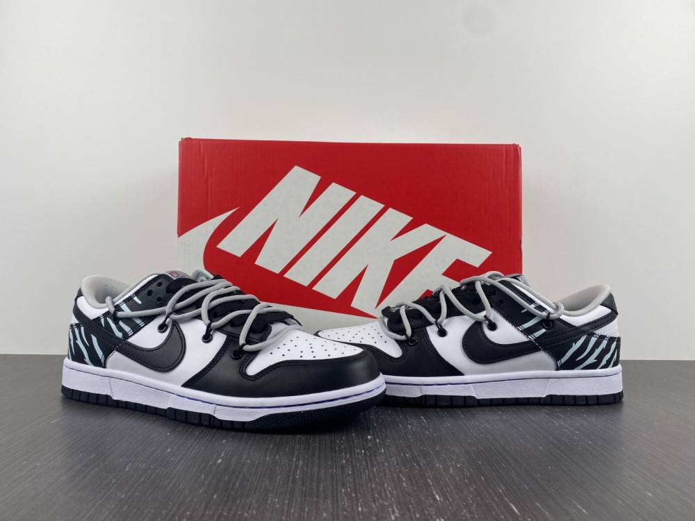 from Nike DUNK LOW DD3363-002
