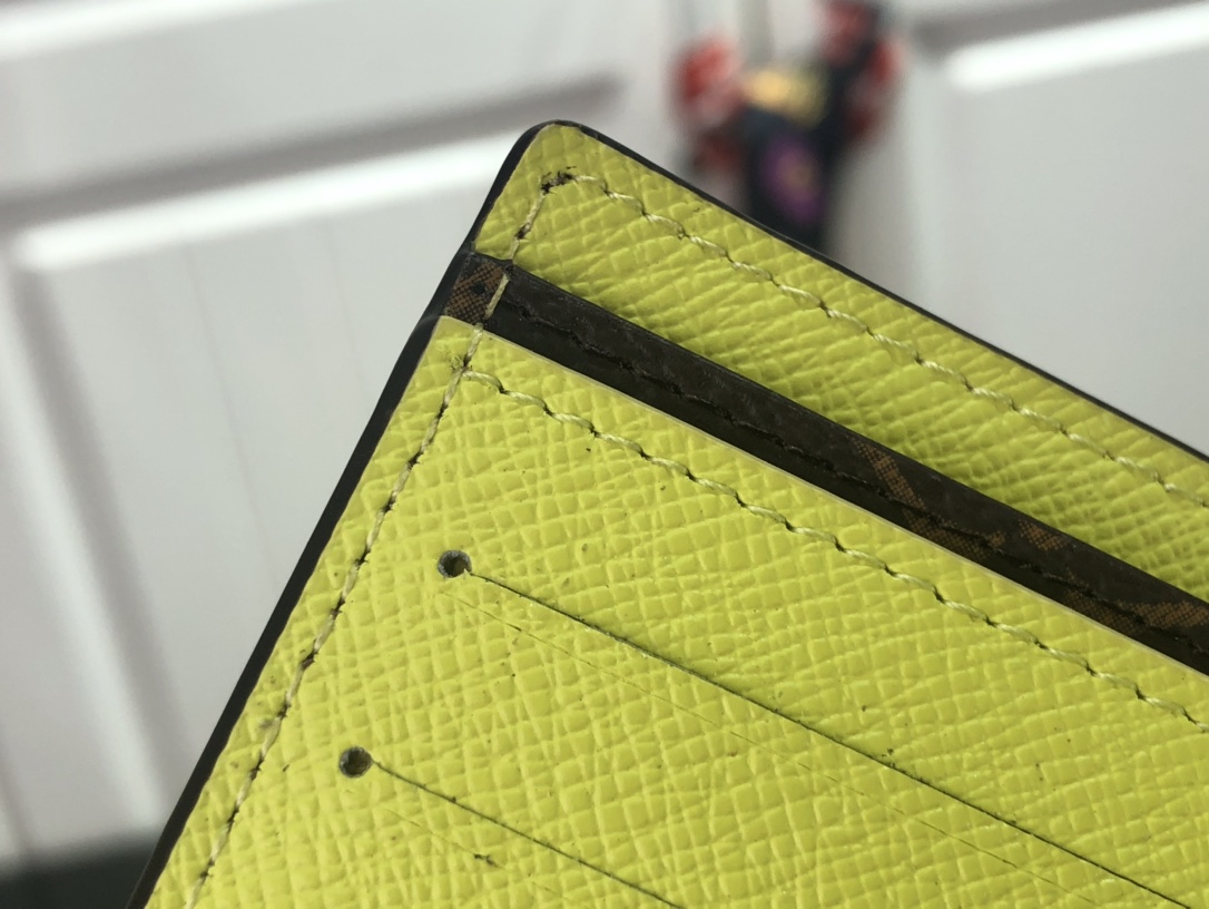 L*ouis V*uitton Bag Top Quality 11.5*9*1.5CM