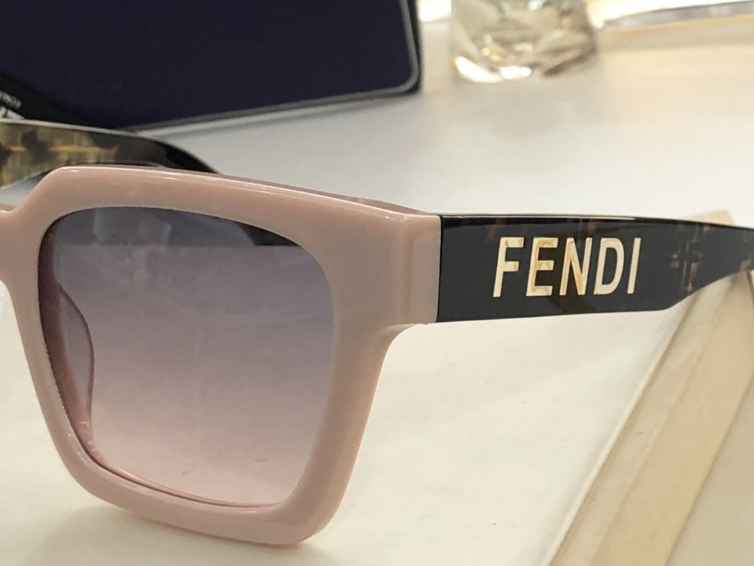 F*endi Glasses Top