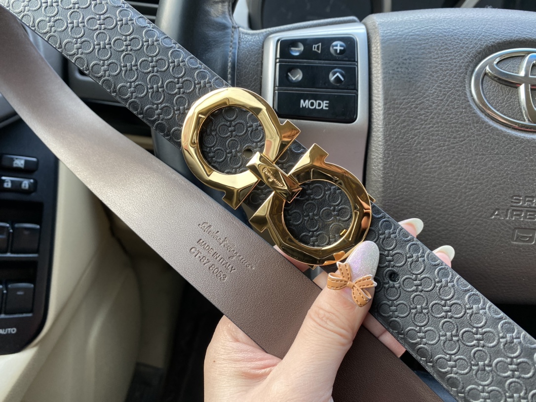 F*erragamo Belts Top Version