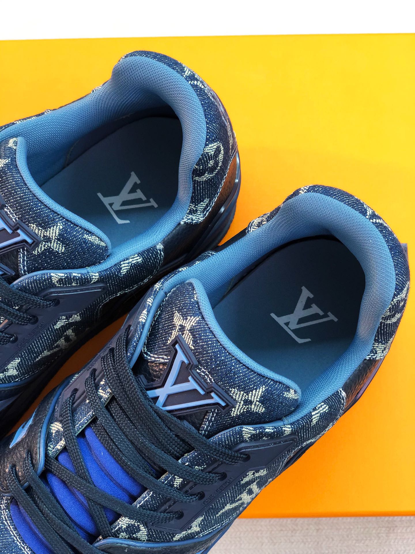 Men L*ouis V*uitton Top Sneaker