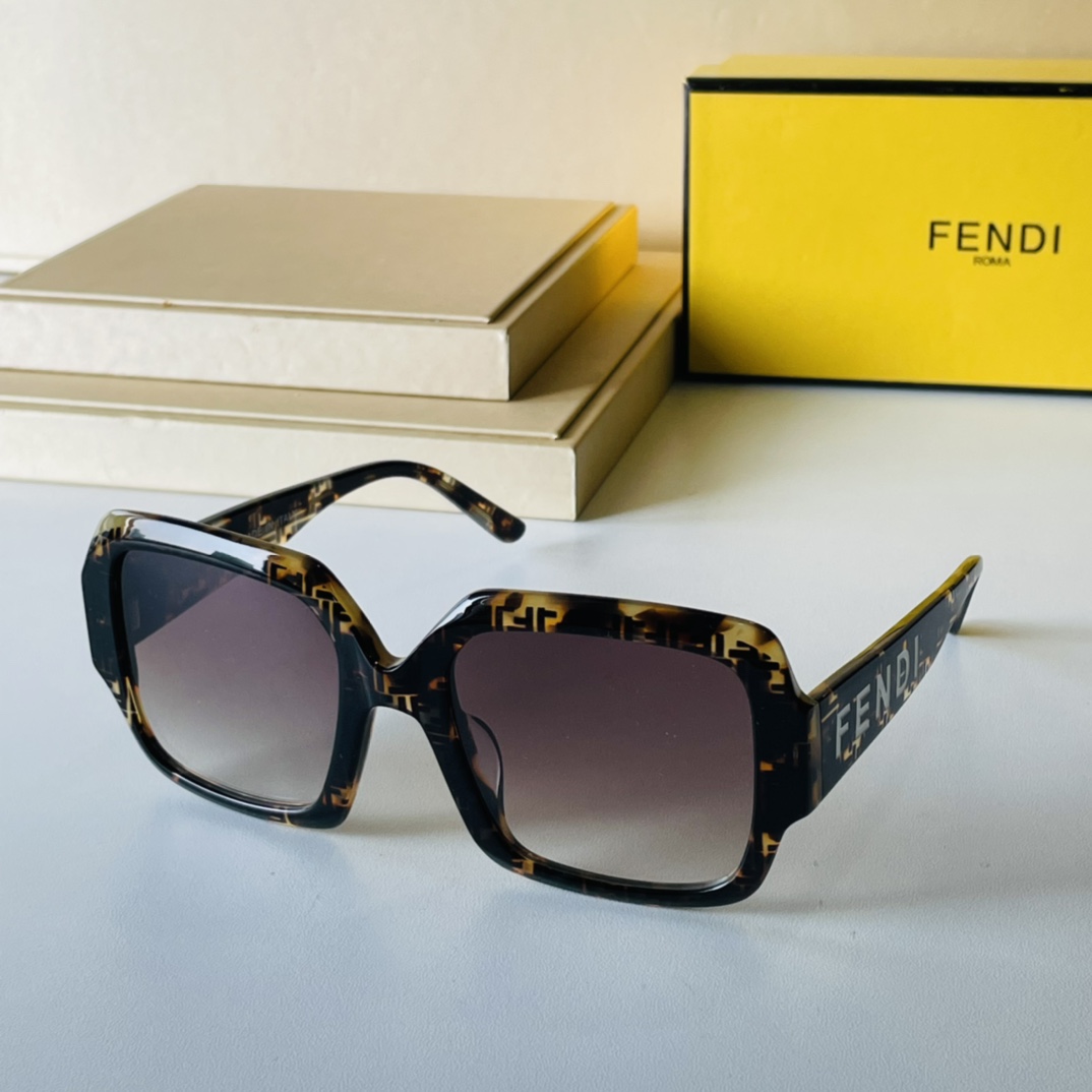 F*endi Glasses Top
