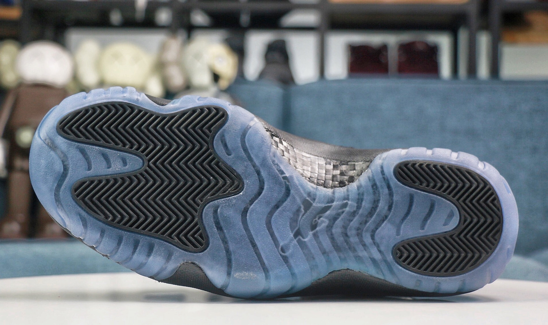 Air Jordan 11 Retro Cap and Gown/Prom Night