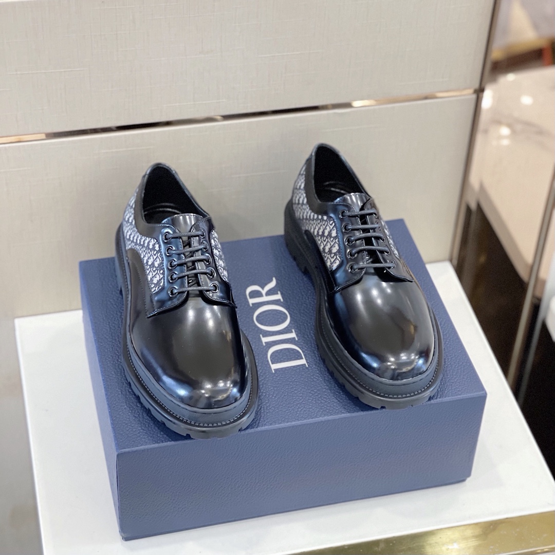 Men D*or Top Sneaker