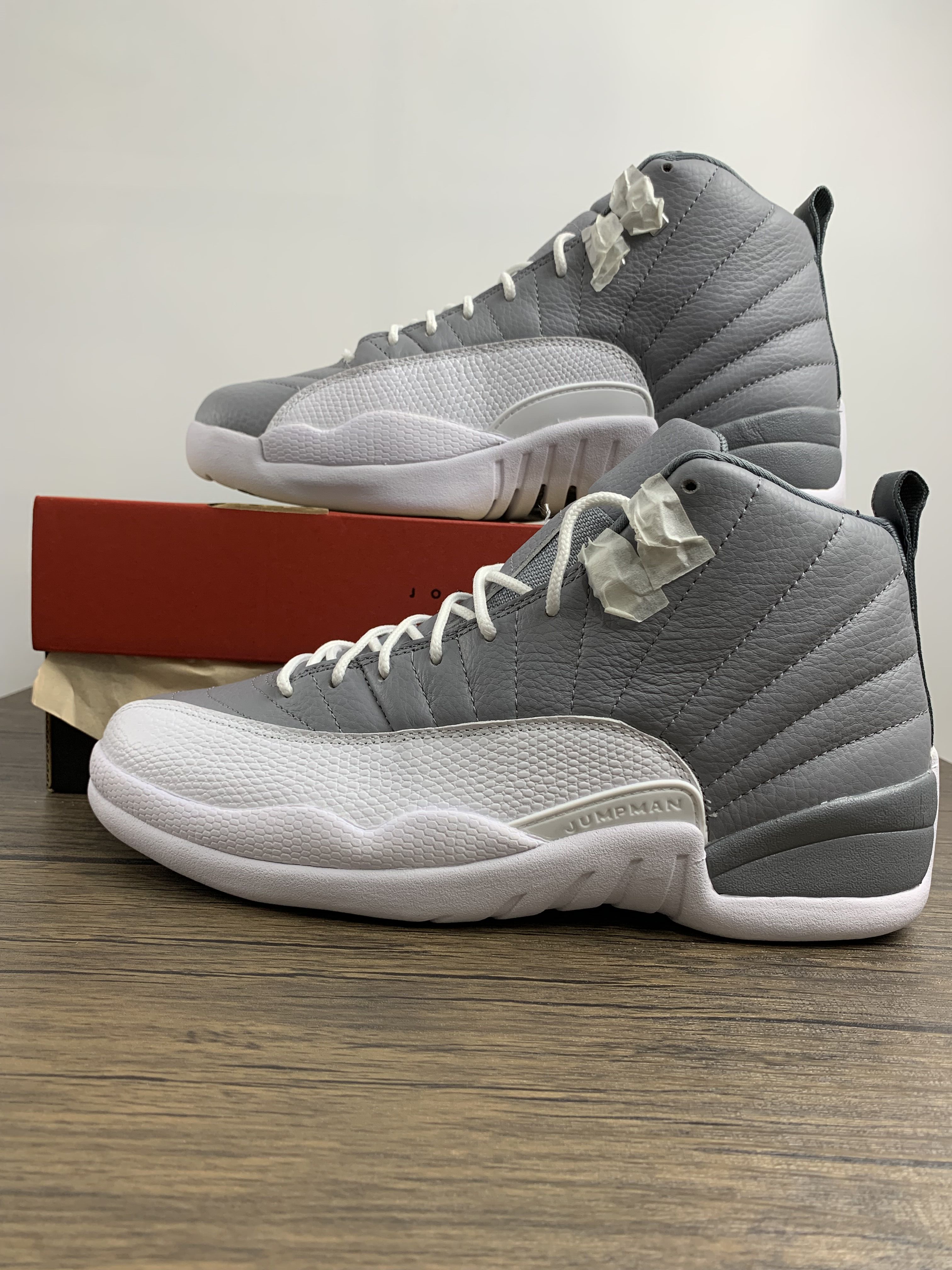 Air Jordan AJ12 Royalty CT8013-170