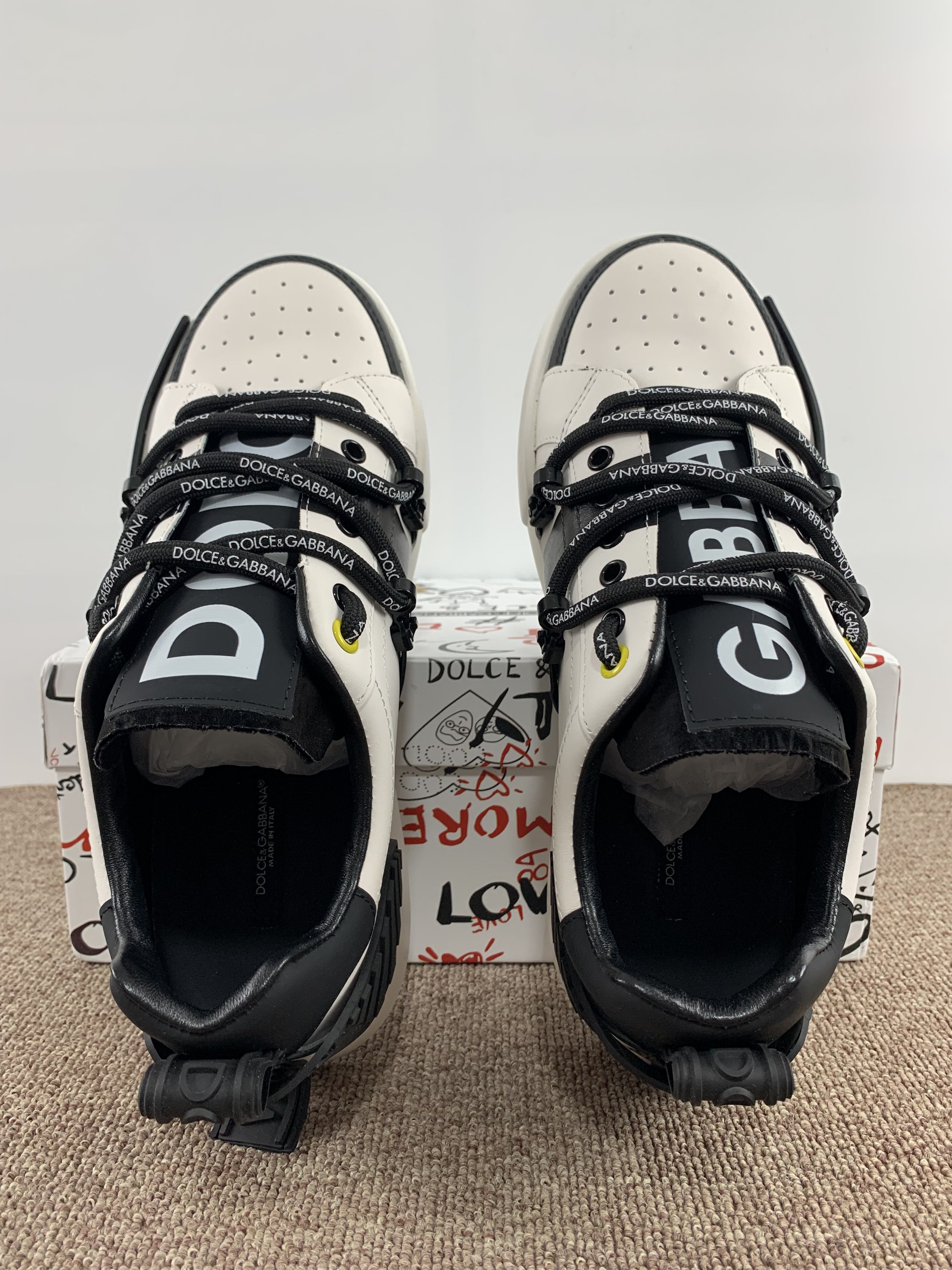 D*olce&G*abbana sneaker