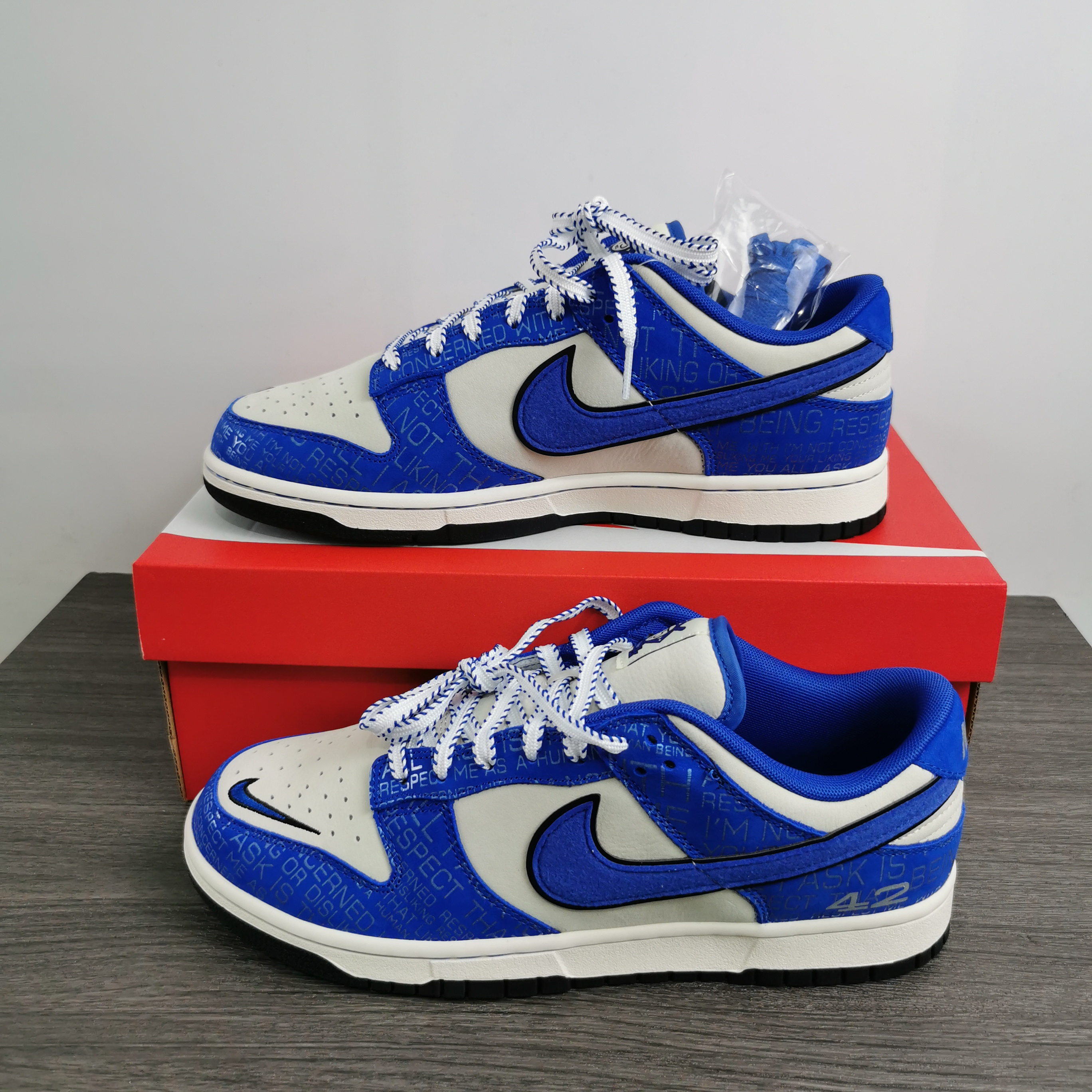 from Nike Dunk Low “Jackie Robinson” DV2122-400