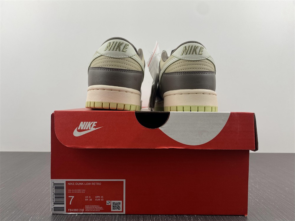 from SB Dunk Low Khaki FB4960-210