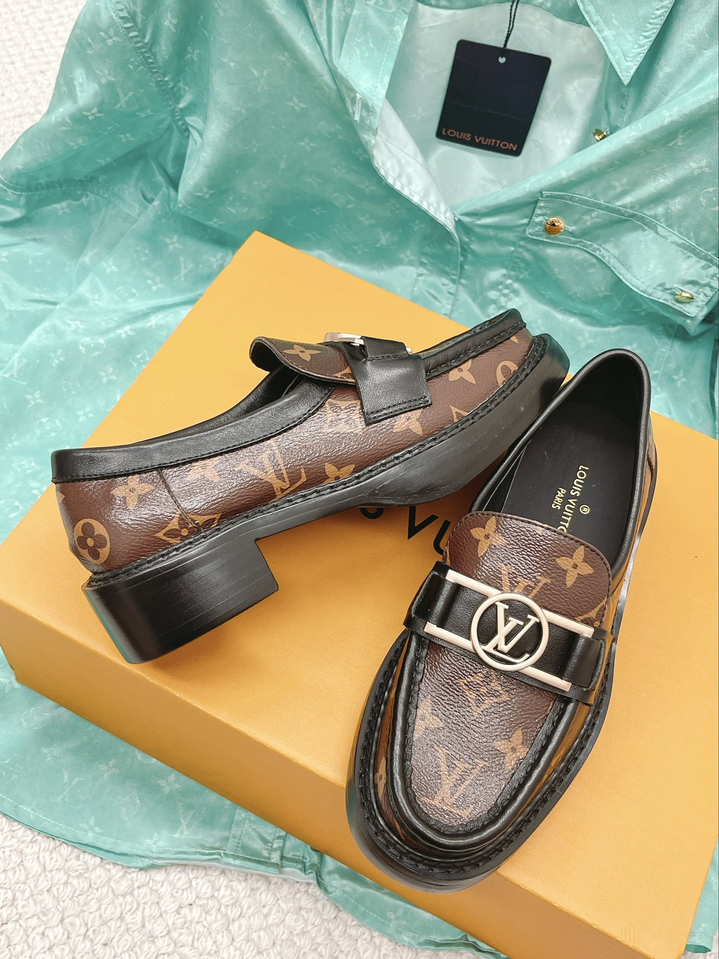 Women L*ouis V*uitton Top Sneaker