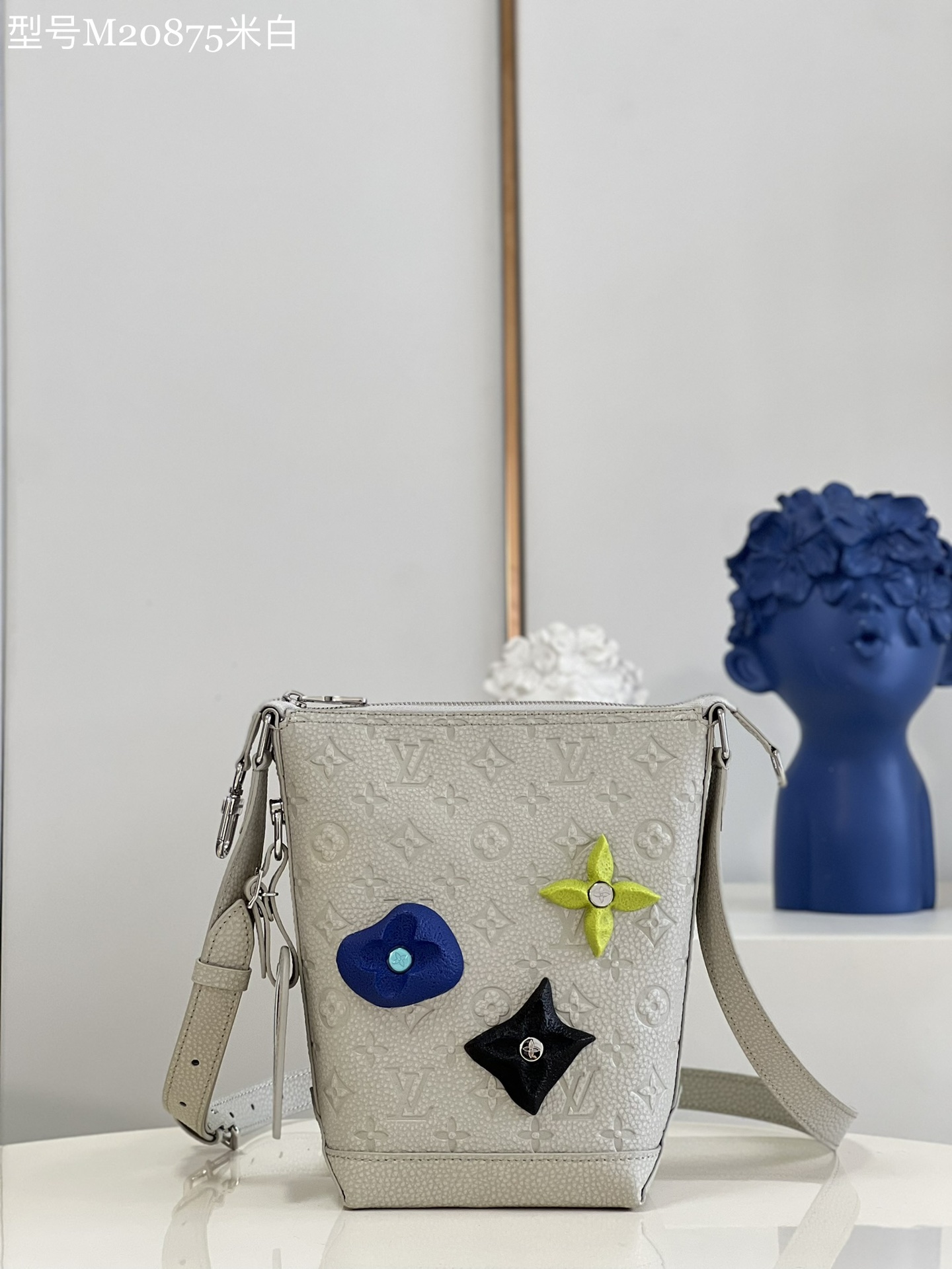 L*ouis V*uitton Top Bag 17*24*8.5CM