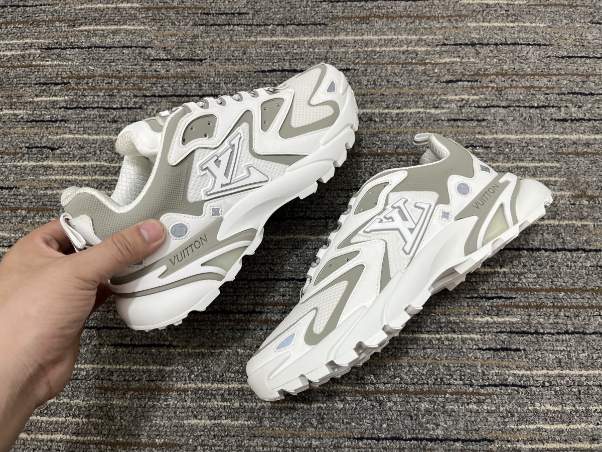 Men L*ouis V*uitton Top Sneakers