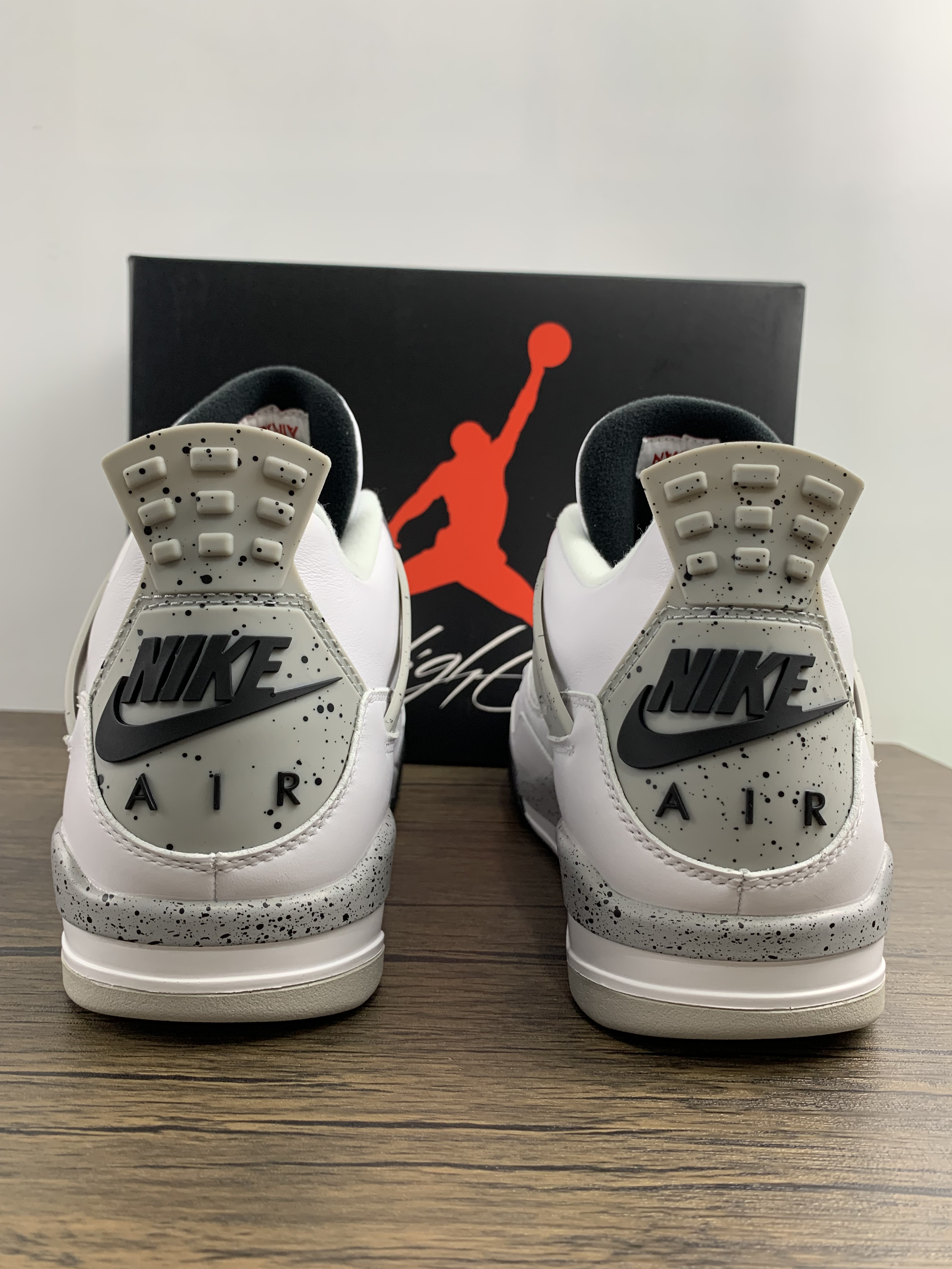 Air Jordan 4 White Cement 840606-192