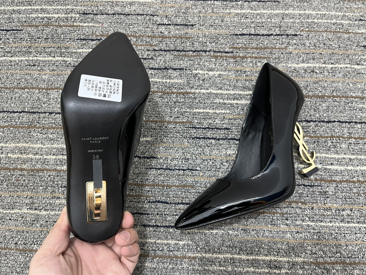 Women Y*SL Top Pumps