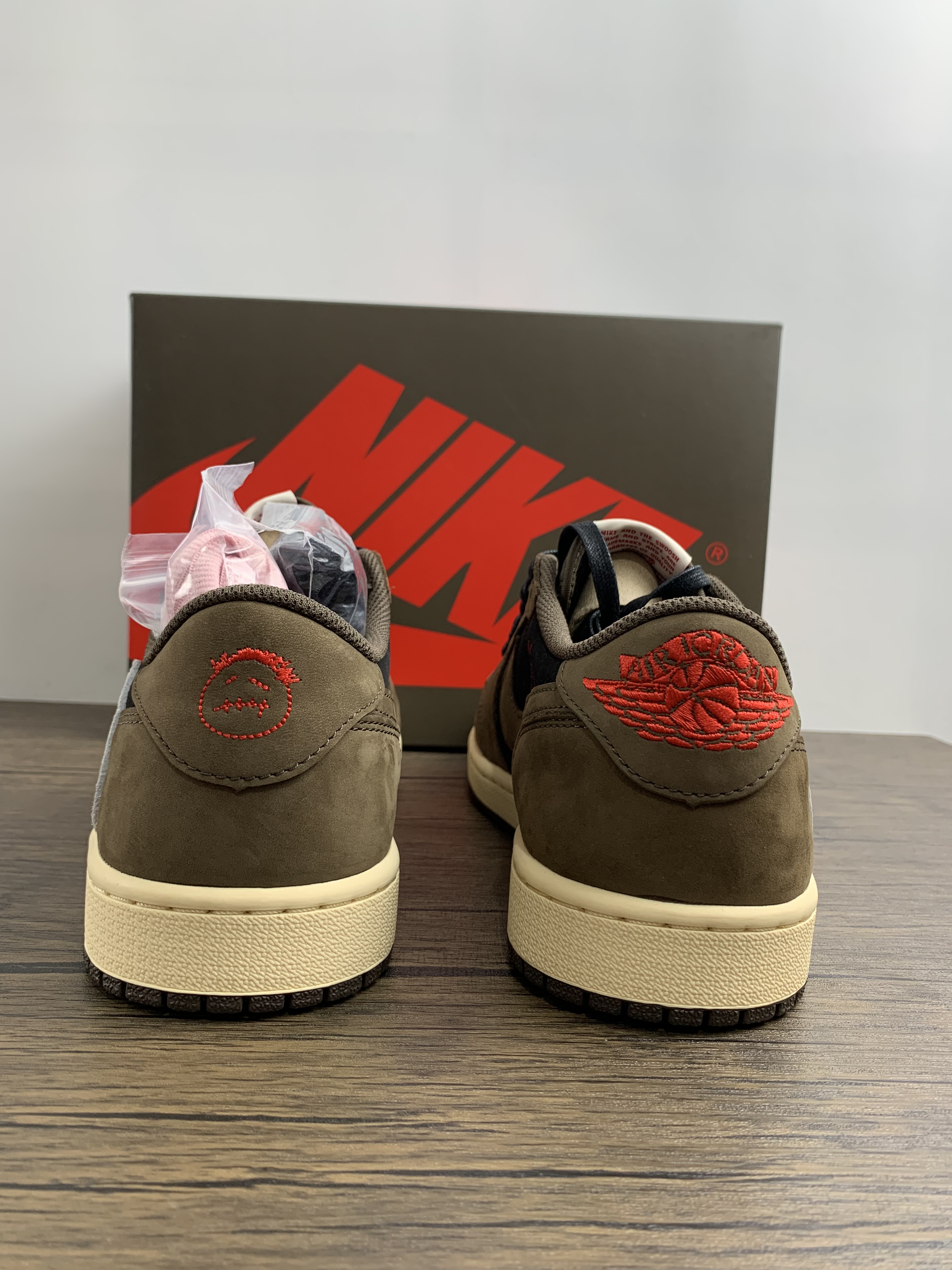 Air Jordan 1 Retro Low OG SP Travis Scott CQ4277-001