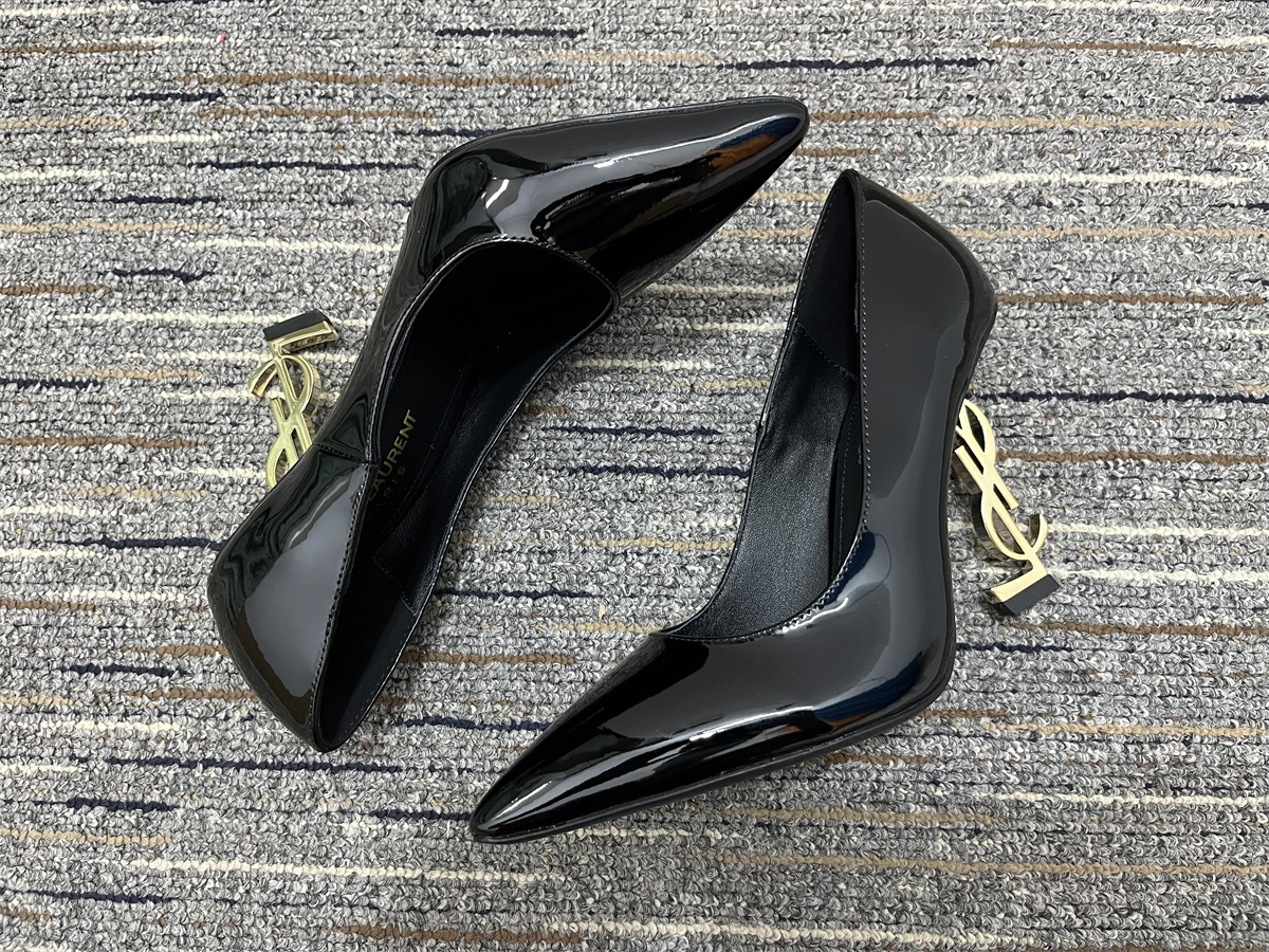 Women Y*SL Top Pumps