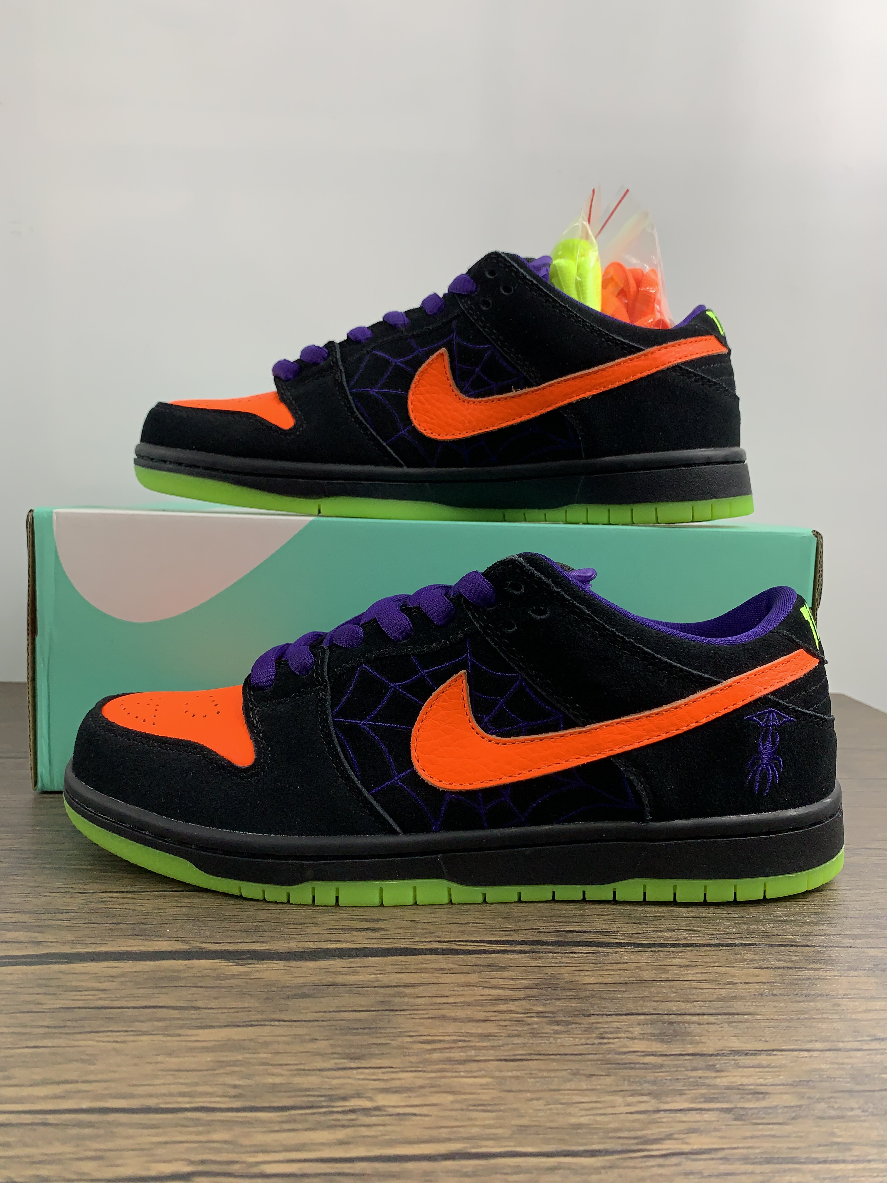 from Nike SB Dunk Low “Night of Mischief” BQ6817-006