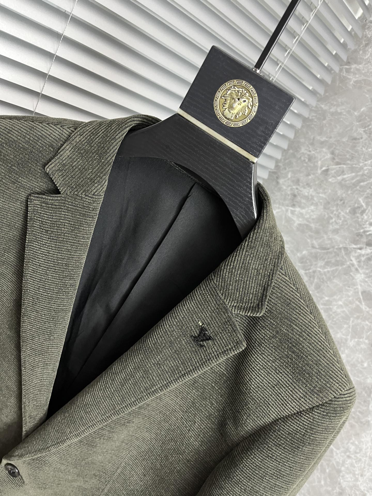 Men Jacket/Sweater Top Quality