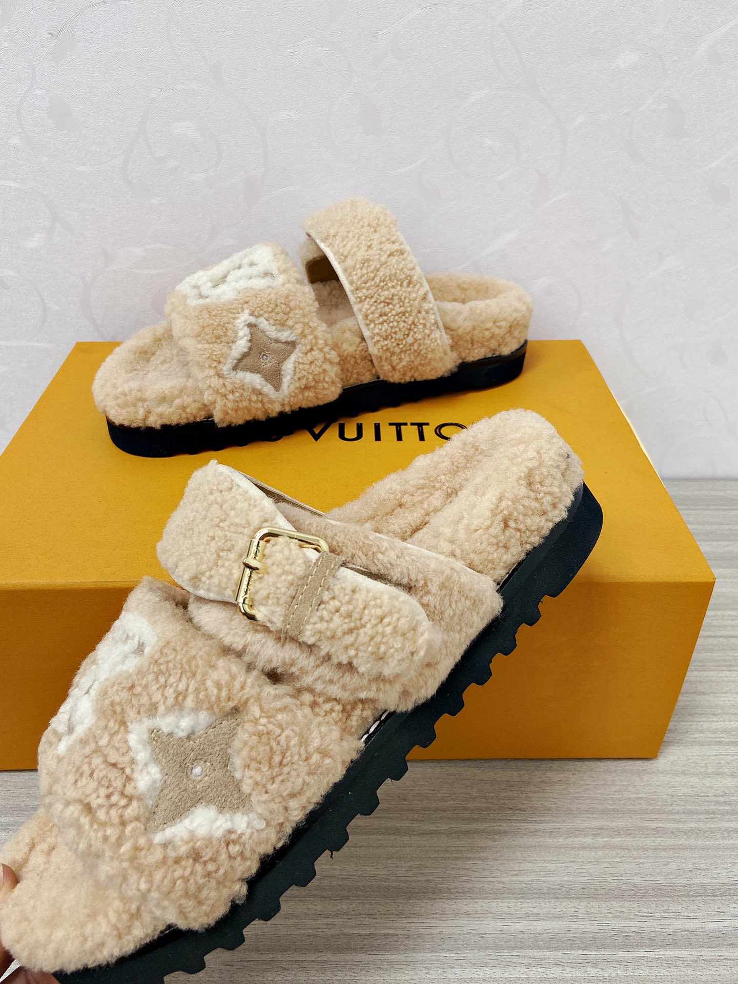 Women L*ouis V*uitton Top Sandals