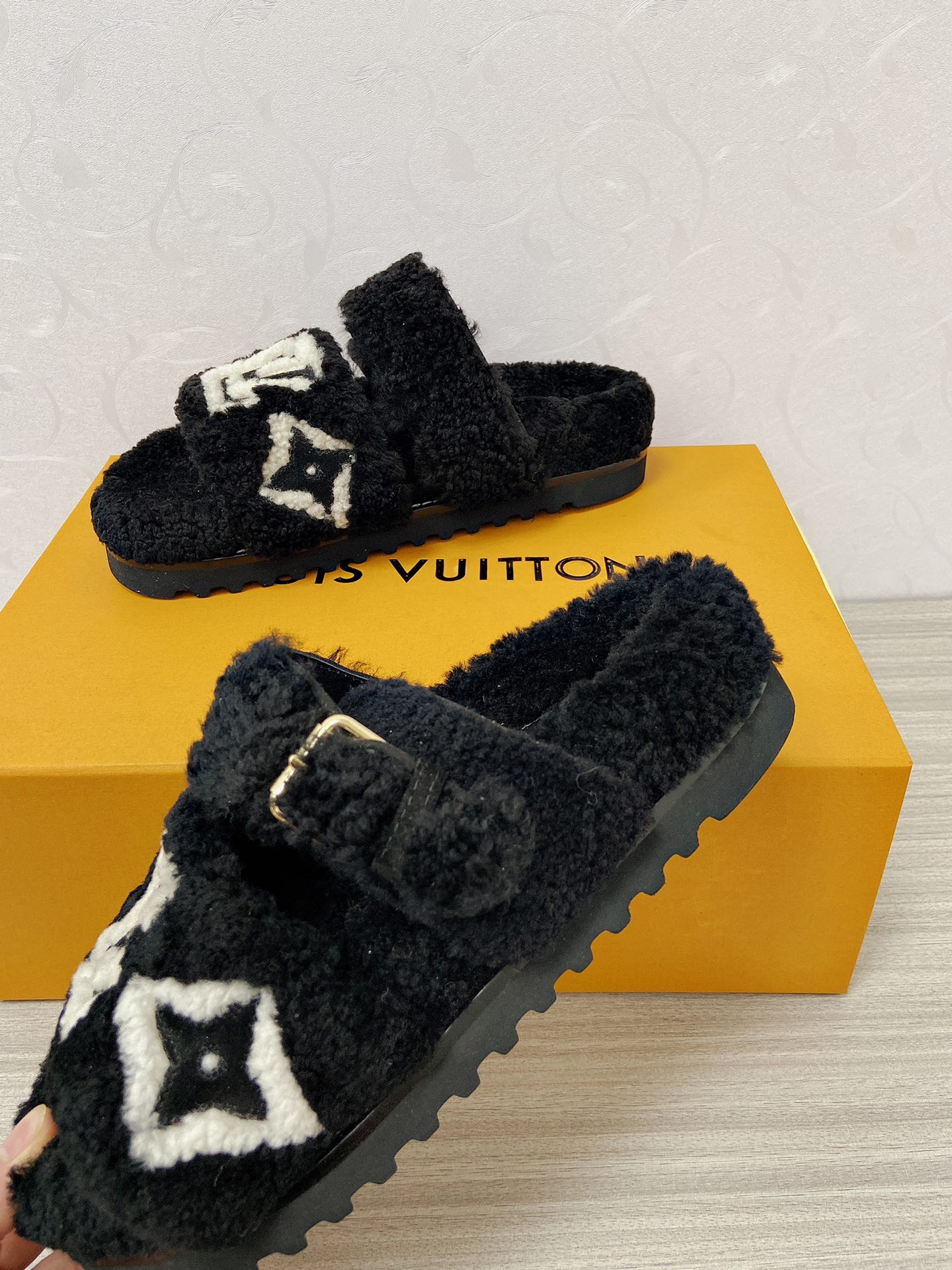 Women L*ouis V*uitton Top Sandals