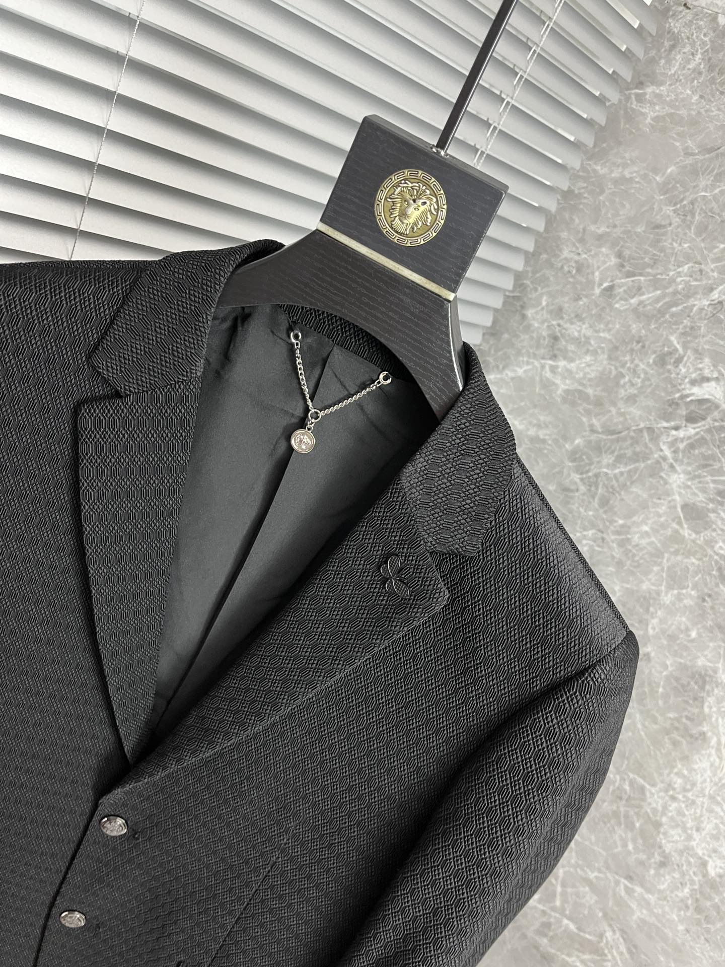 Men Jacket/Sweater Top Quality