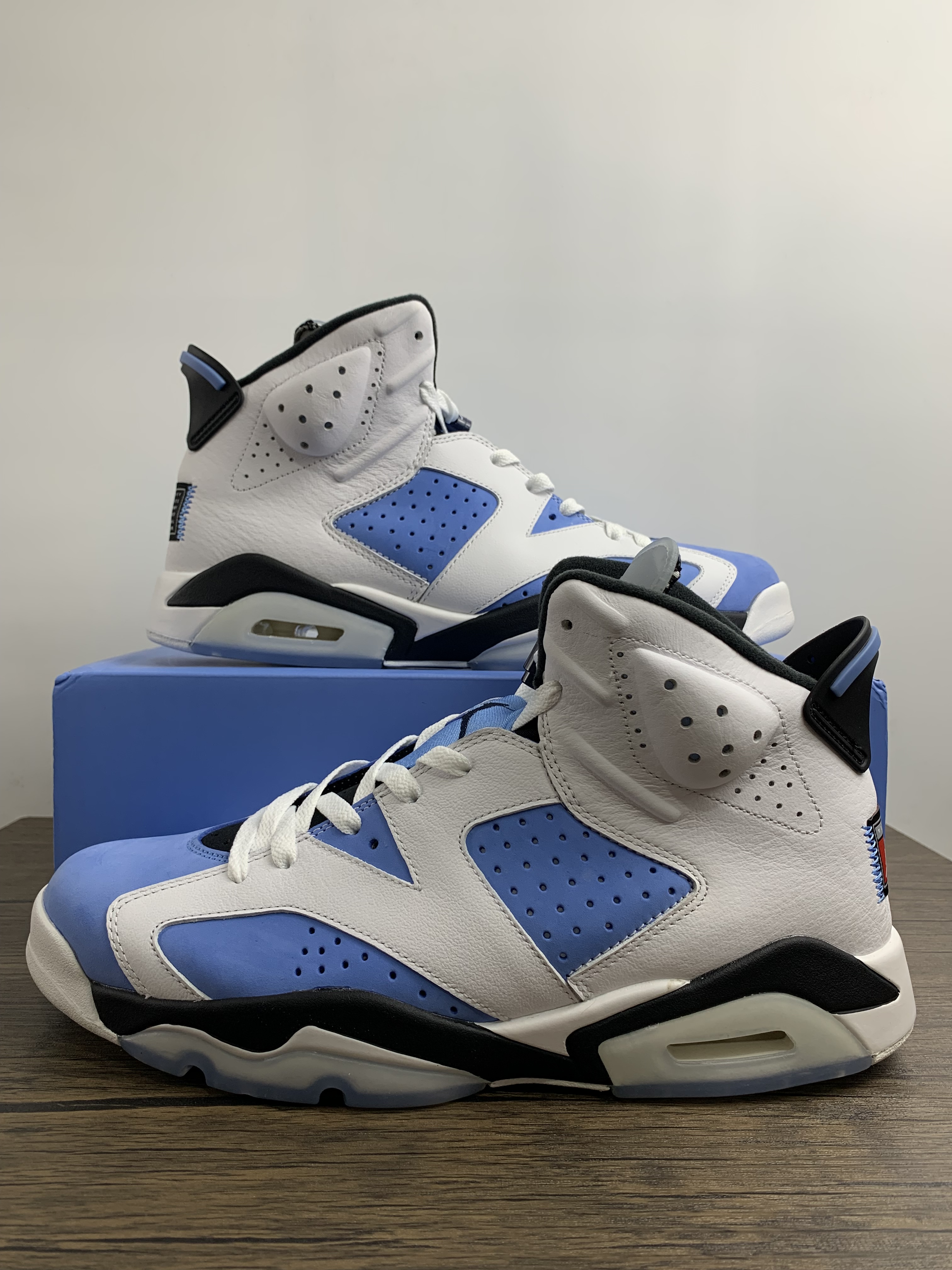 Air Jordan 6 UNC CT8529-410