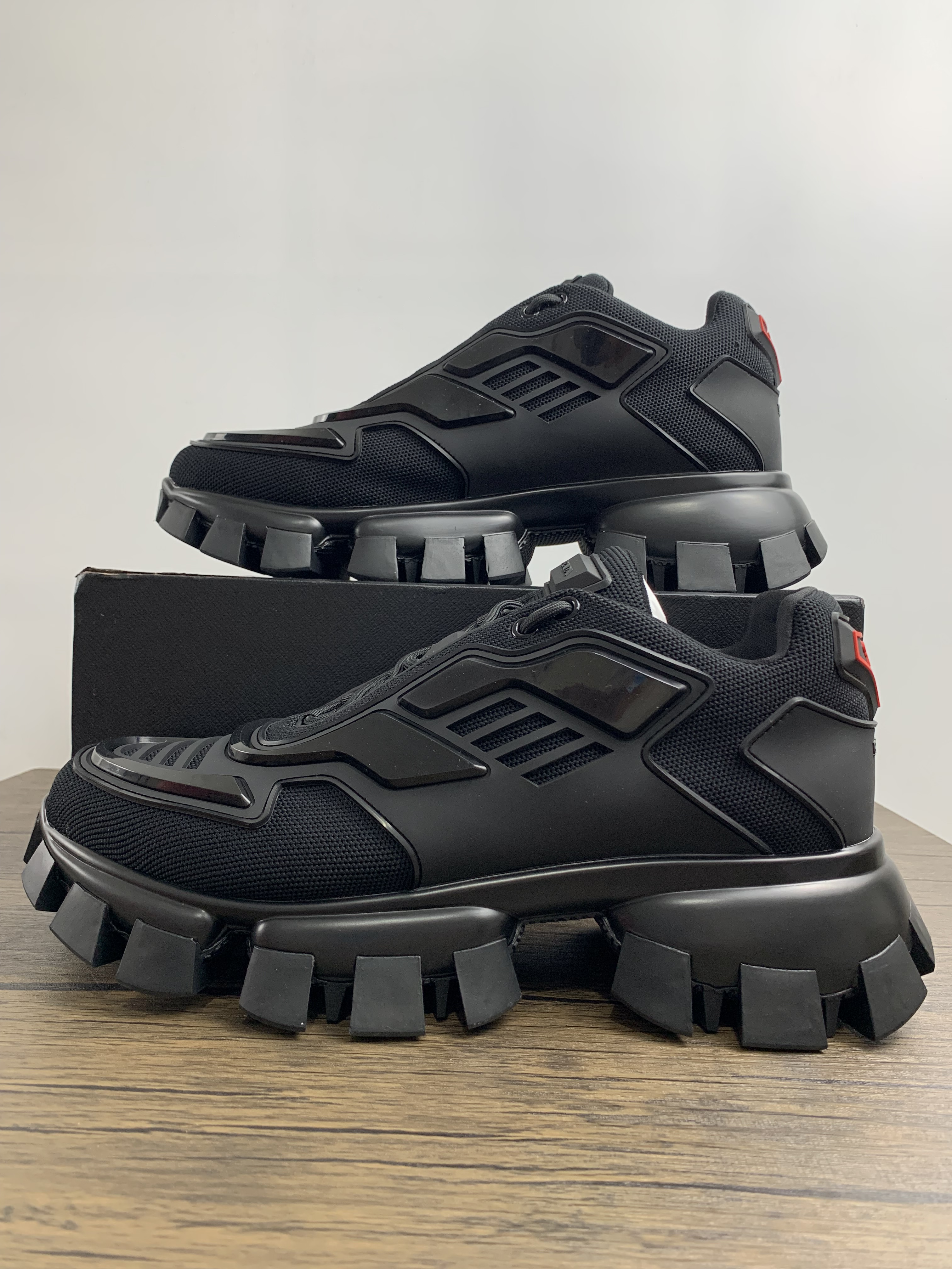 Men Women P*rada Top Sneaker