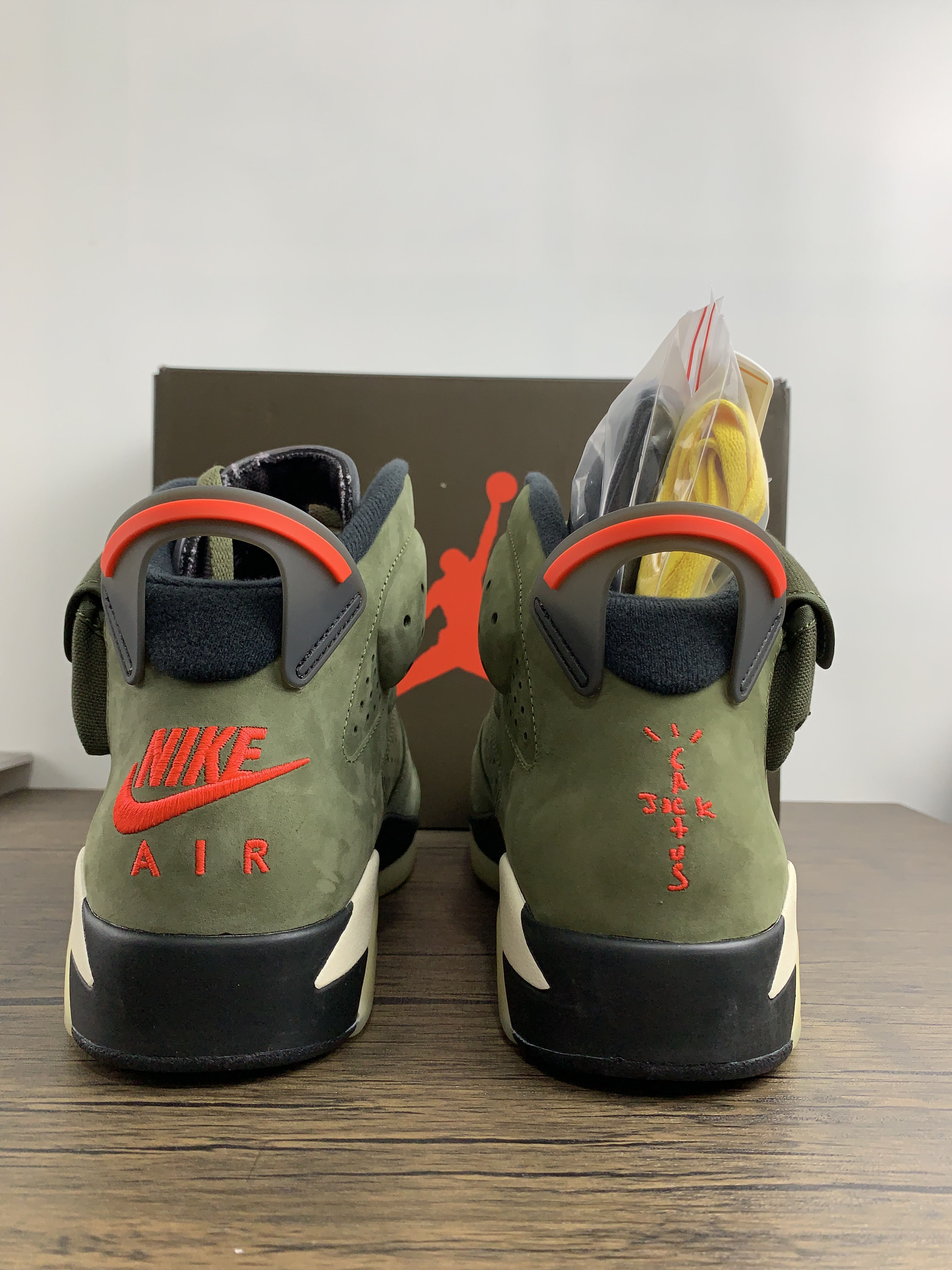 Air Jordan 6 CN1084-200