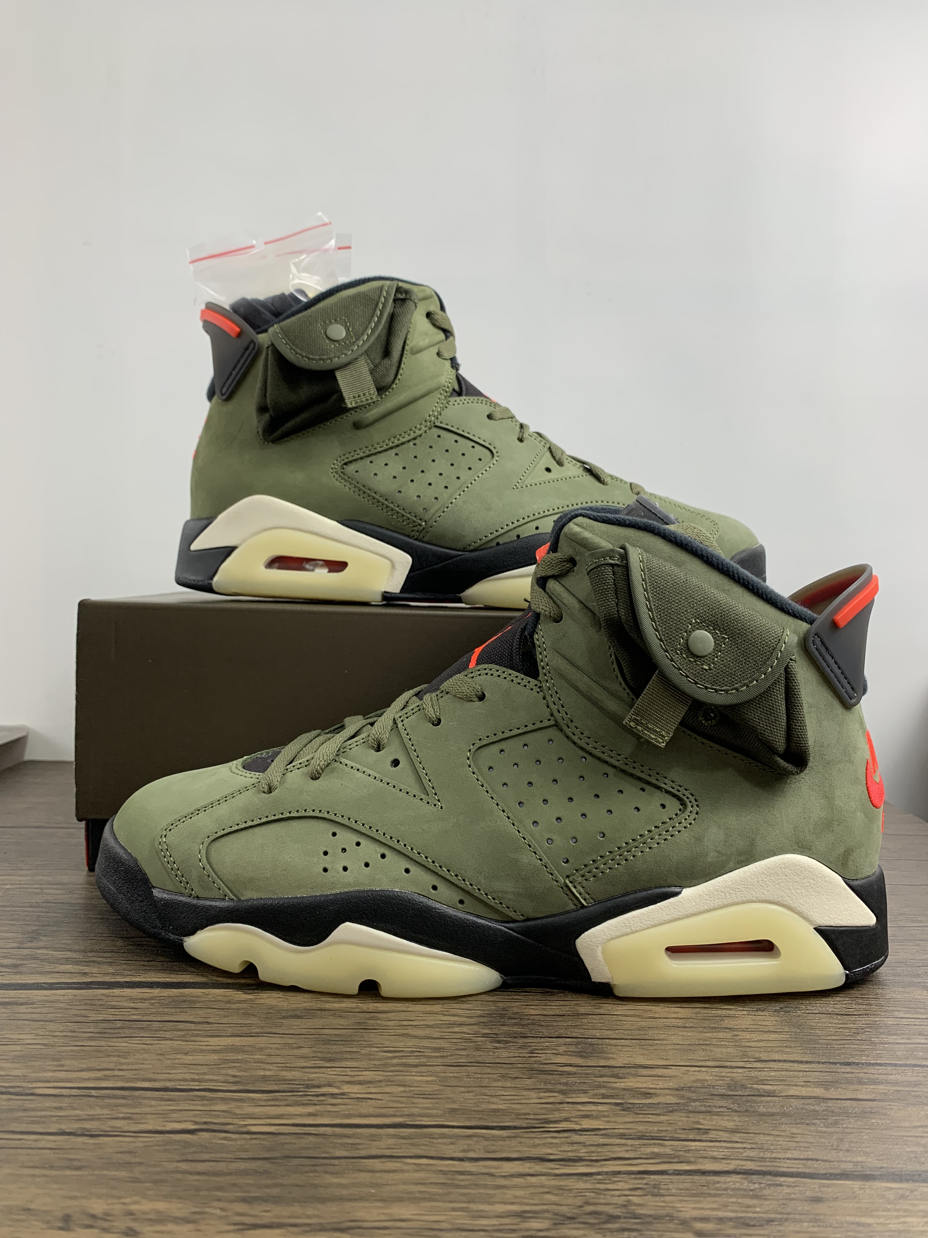 Air Jordan 6 CN1084-200