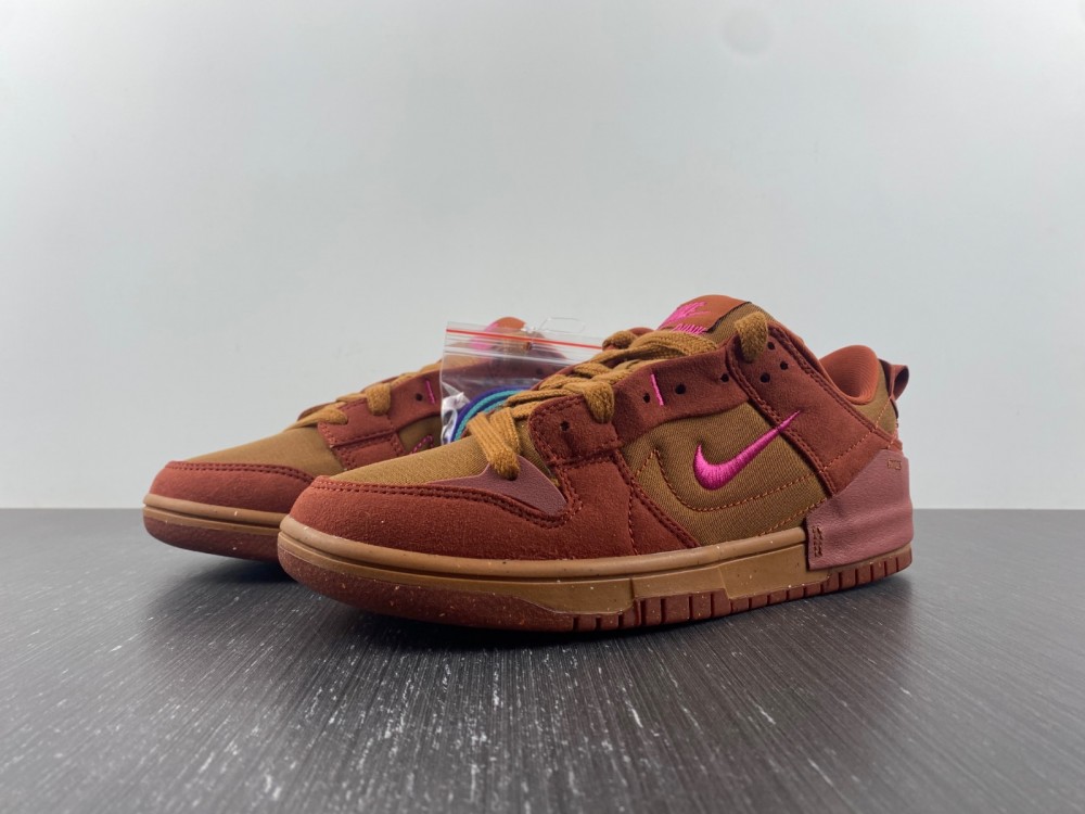 from Nike SB DUNK LOW DH4402-200