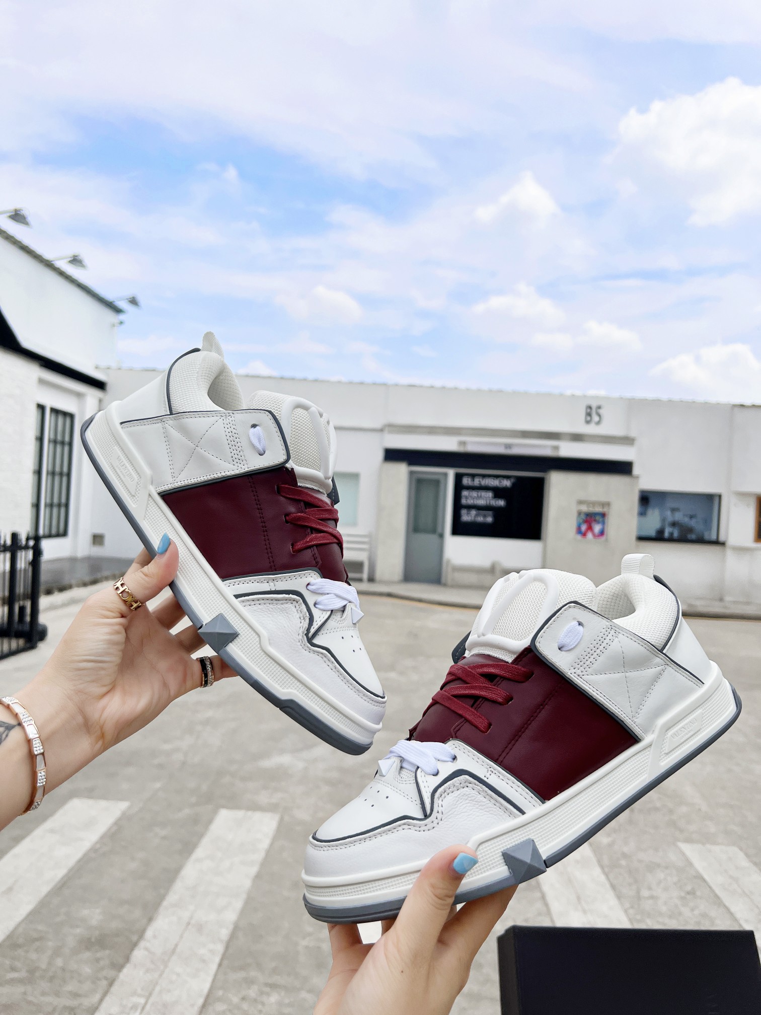 Men Women V*ALENTINO Sneakers Maikesneakers