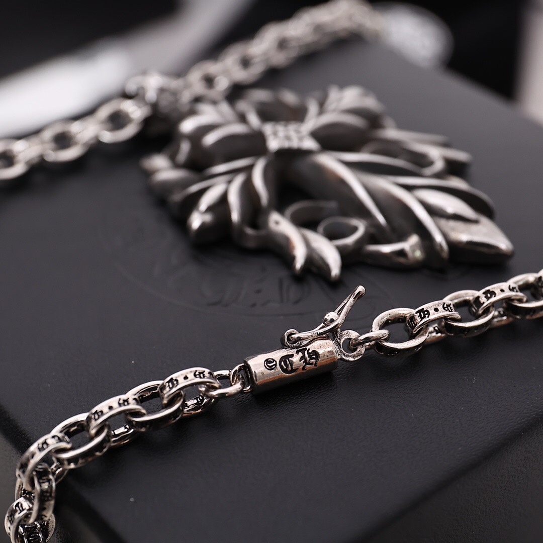 Necklace C*hrome H*earts