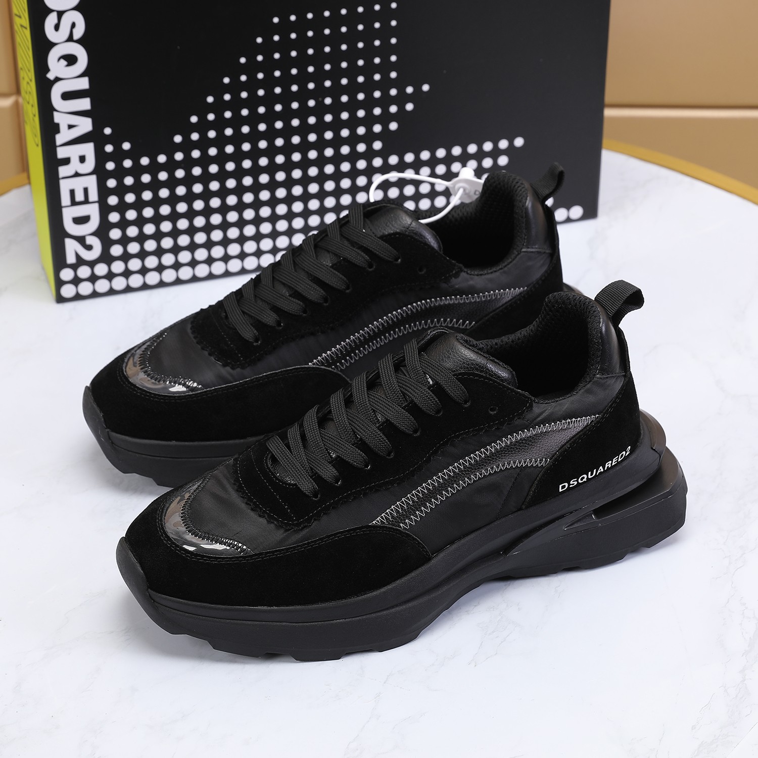 Men O*ff W*hite Top Sneakers