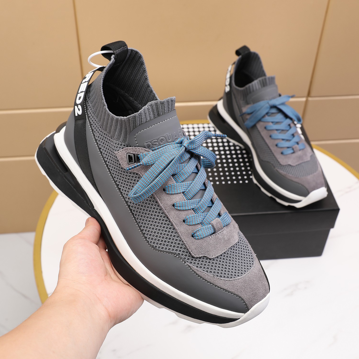 Men O*ff W*hite Top Sneakers